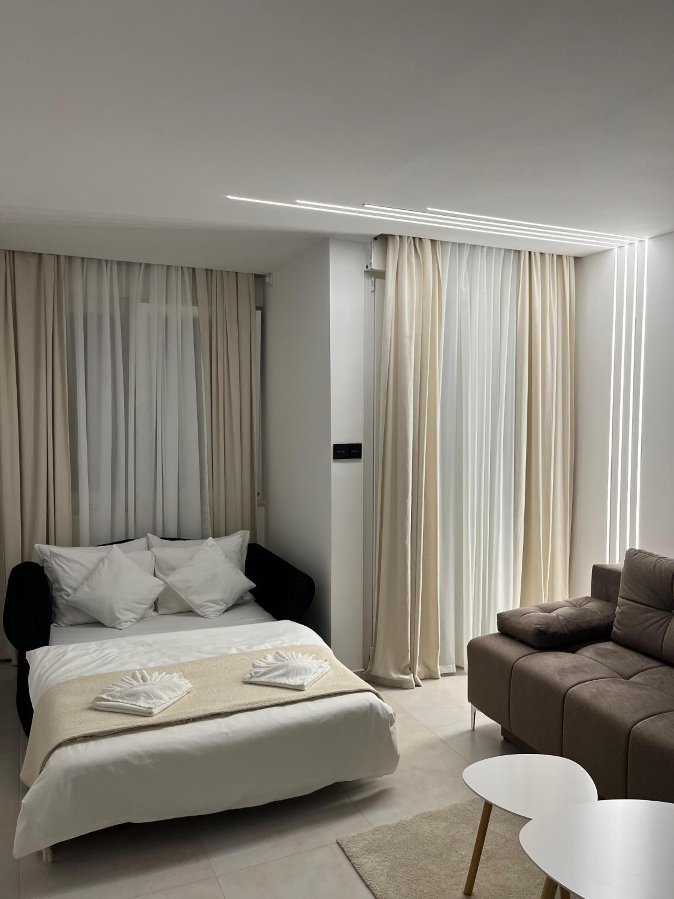 Apartman JJ Vladimira Rolovic 09 17 view 5