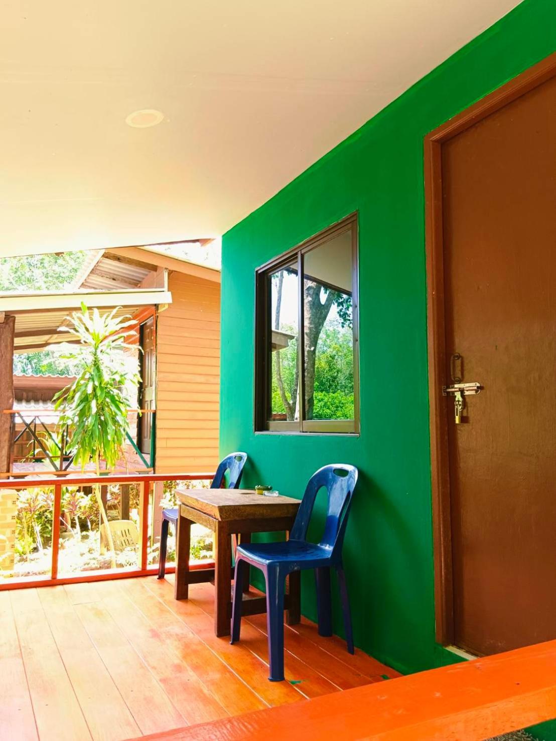Lanta Maikeaw Bungalow