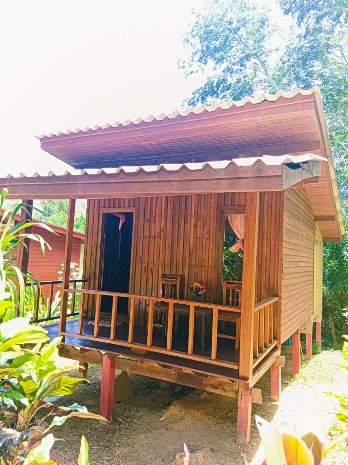 Lanta Maikeaw Bungalow