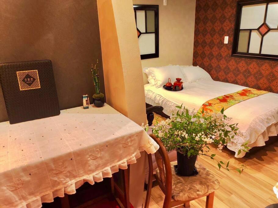 hotel room
