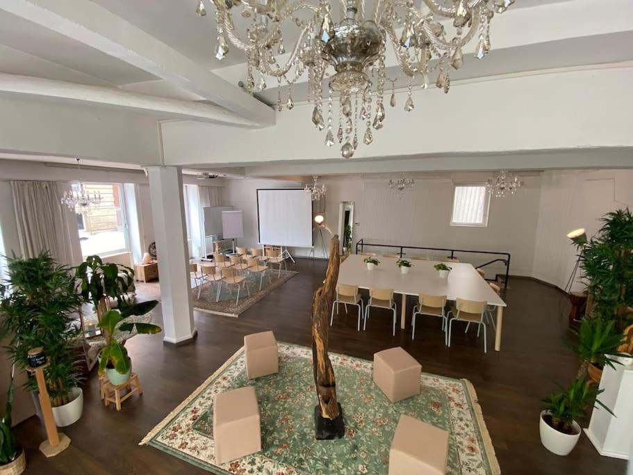 meeting & event spaces