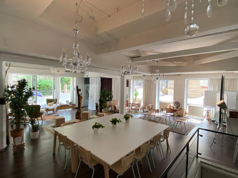 meeting & event spaces