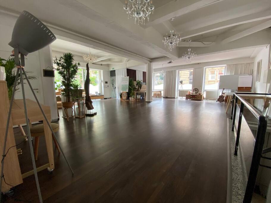 meeting & event spaces