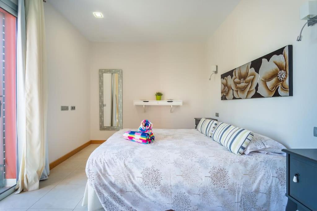 Villa Vista Golf Salobre - Maspalomas self-sufficient with pool heating