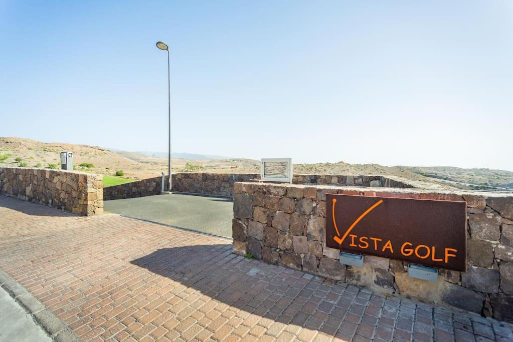 Villa Vista Golf Salobre - Maspalomas self-sufficient with pool heating