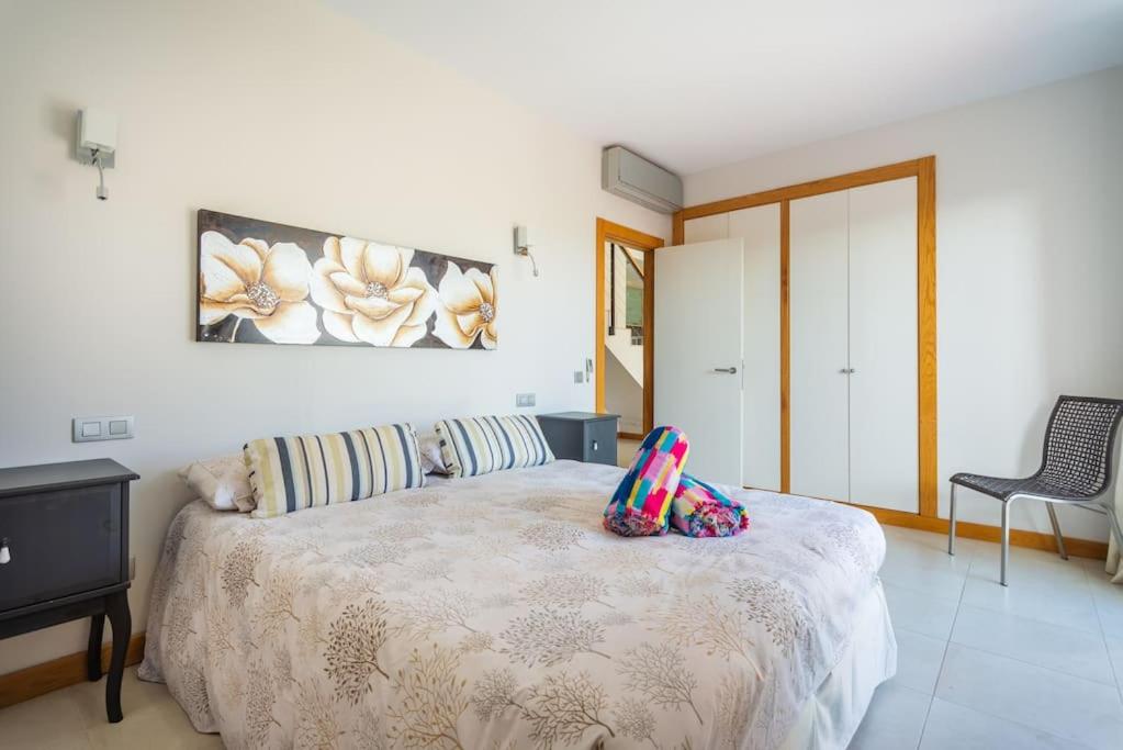 Villa Vista Golf Salobre - Maspalomas self-sufficient with pool heating