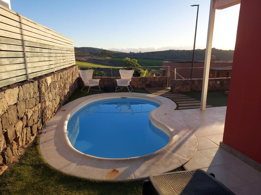 Villa Vista Golf Salobre - Maspalomas self-sufficient with pool heating