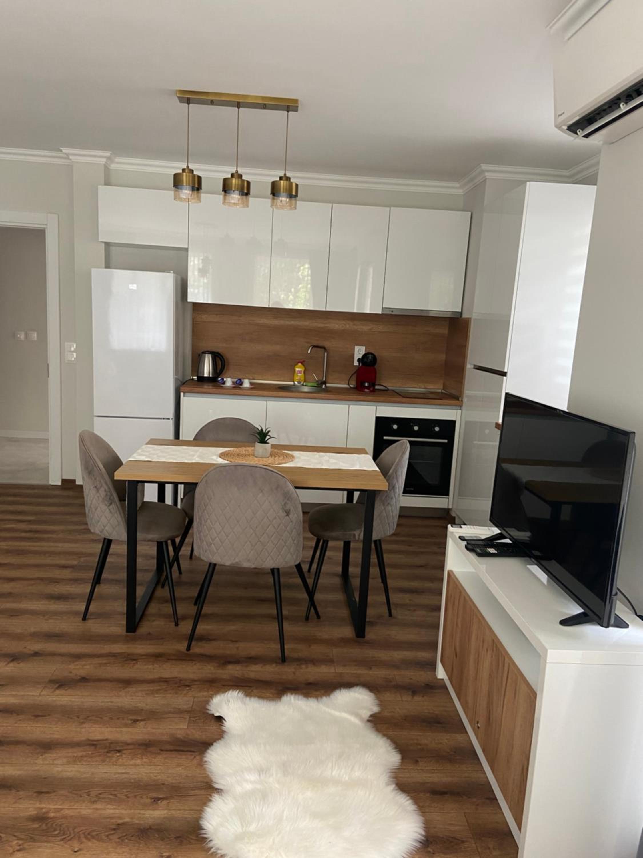 M&M Center Apartment with free parking
