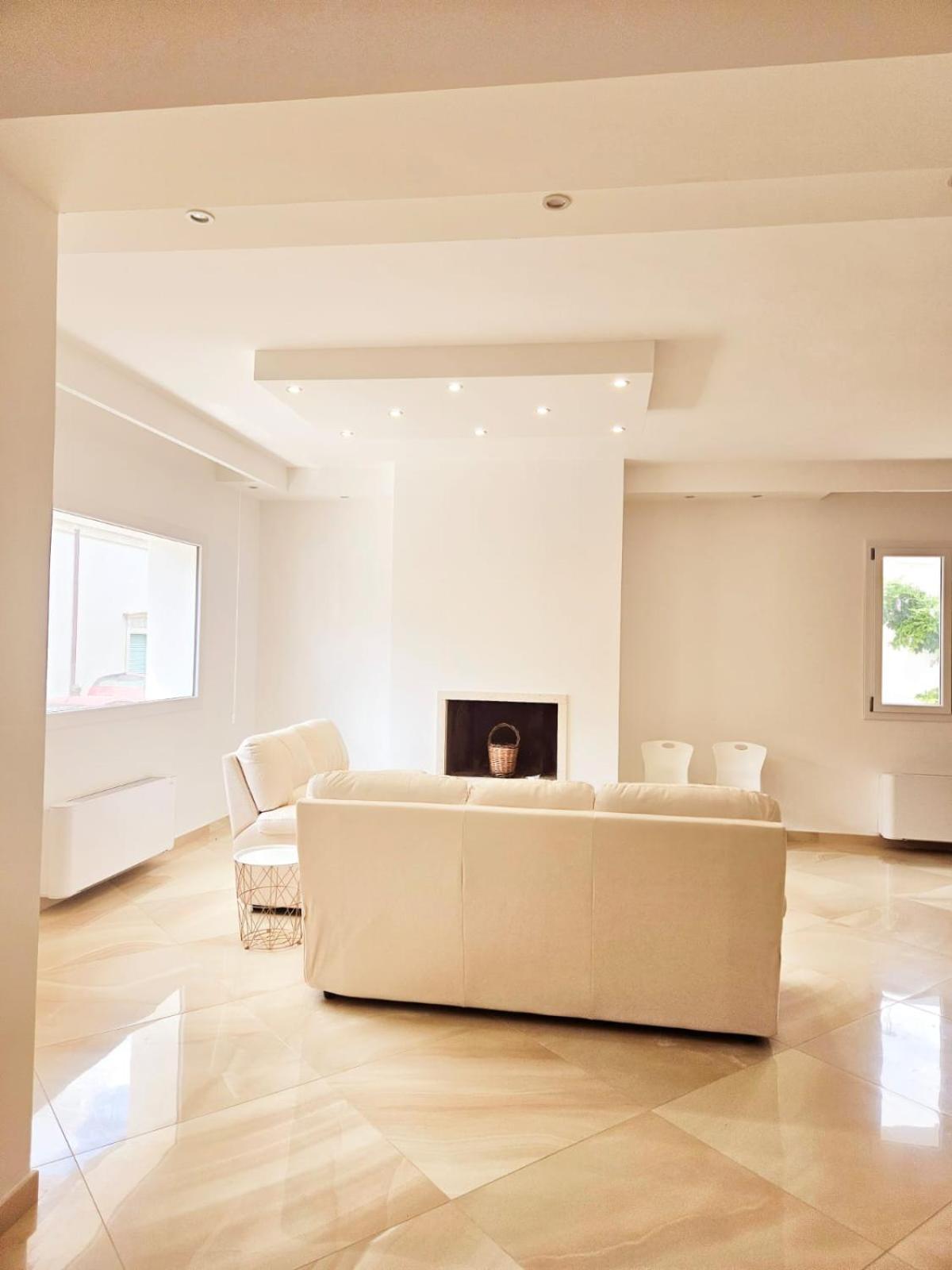 BT-Home view 3