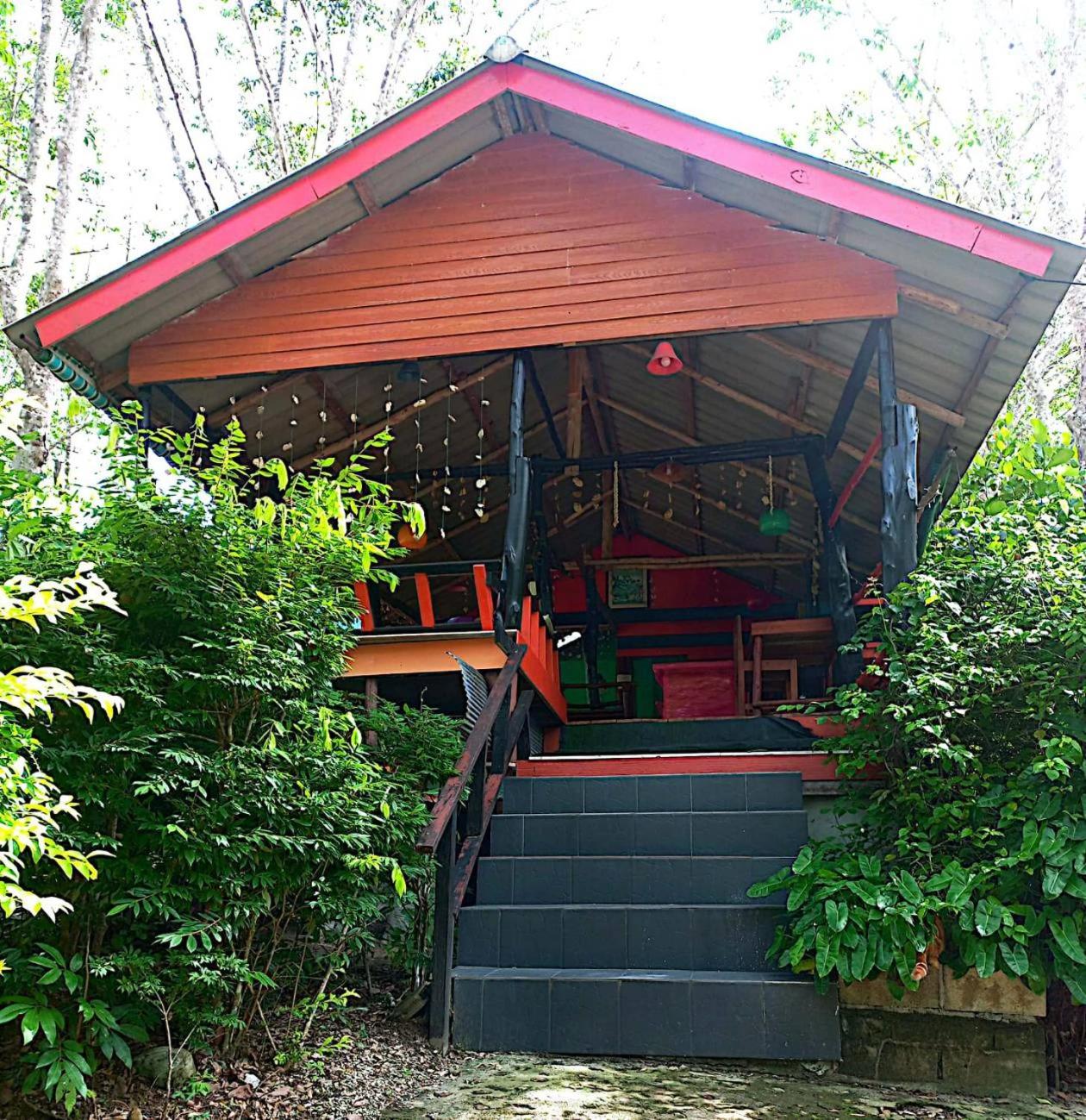 Lanta Maikeaw Bungalow