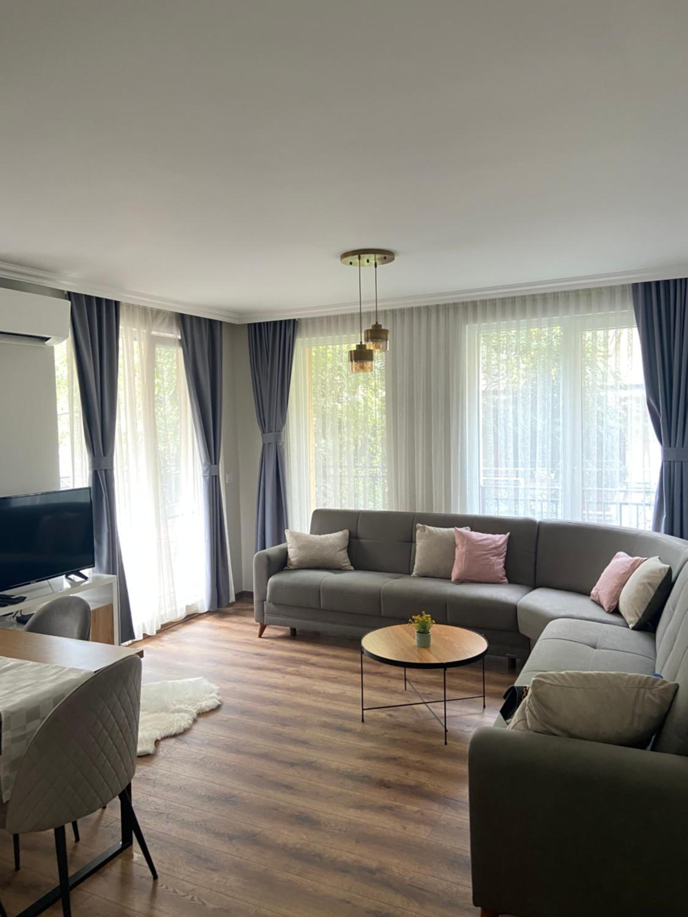 M&M Center Apartment with free parking