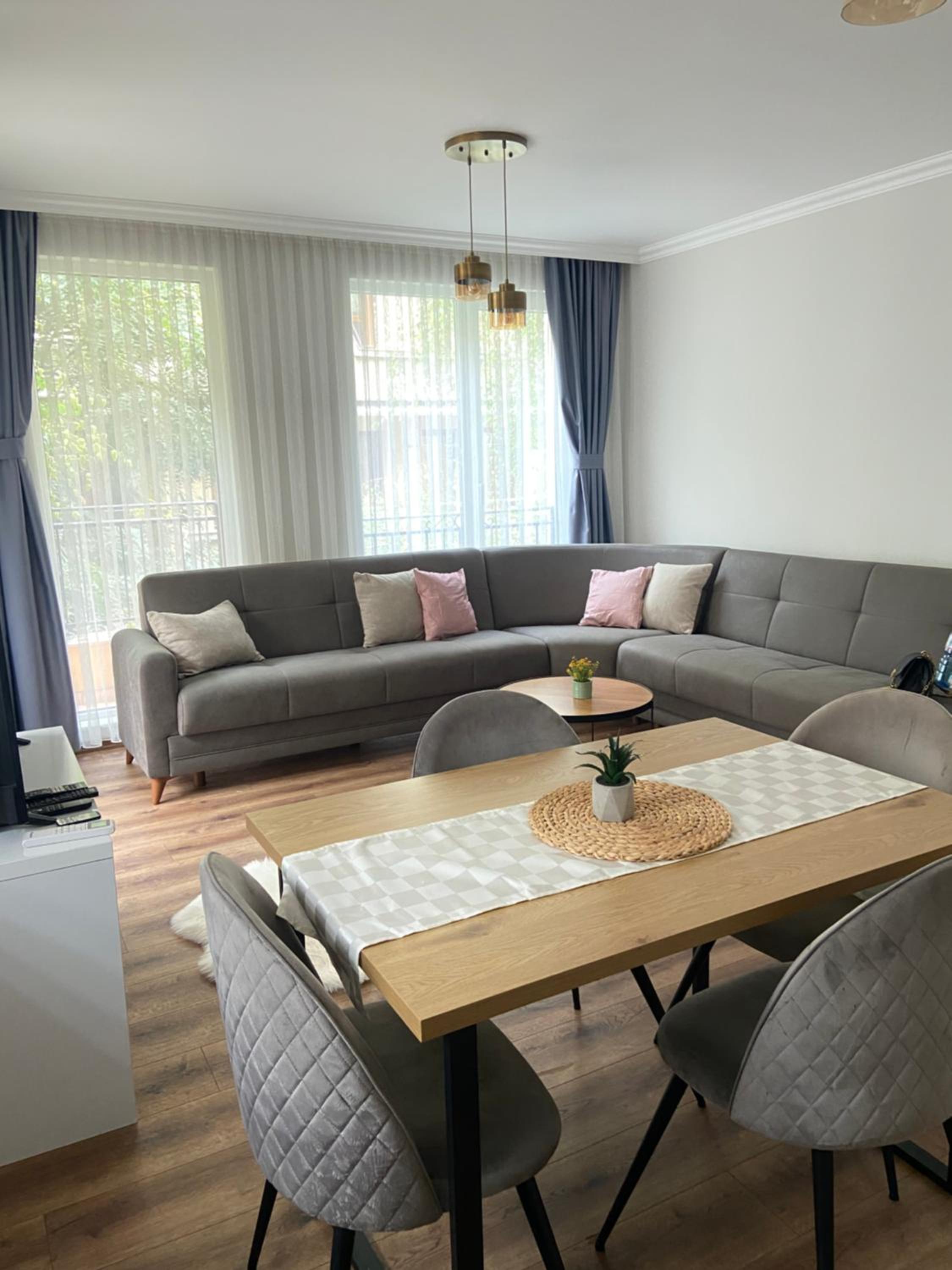 M&M Center Apartment with free parking