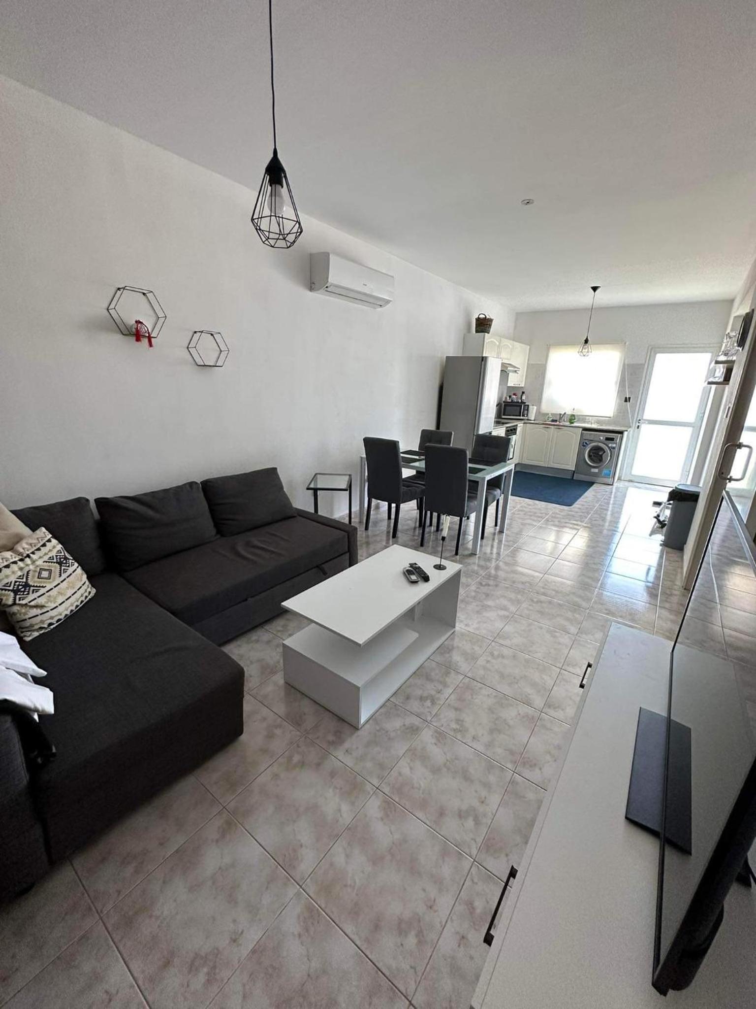 Hotel Cozy Paphos Apartment - Image 1