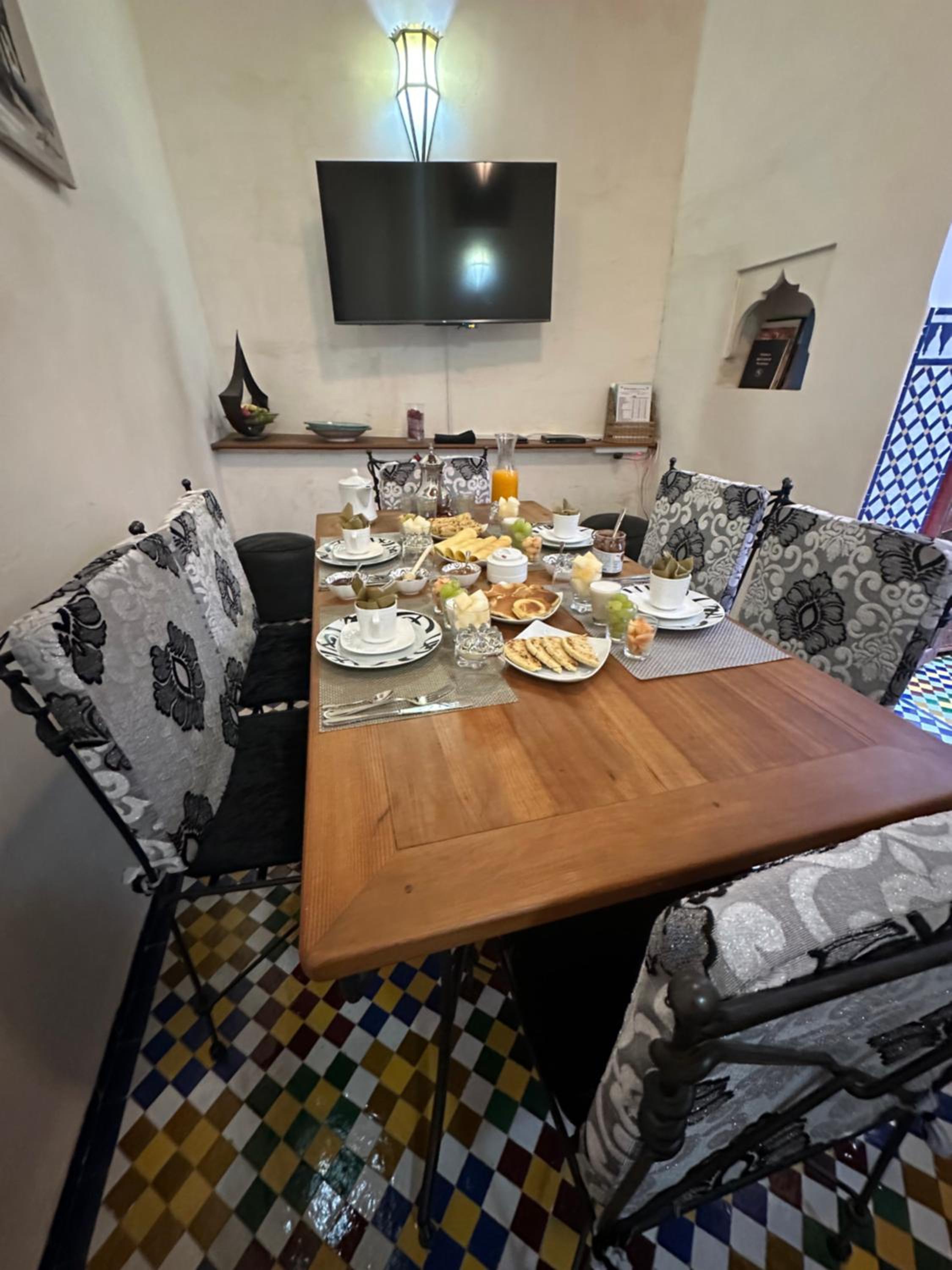 dining