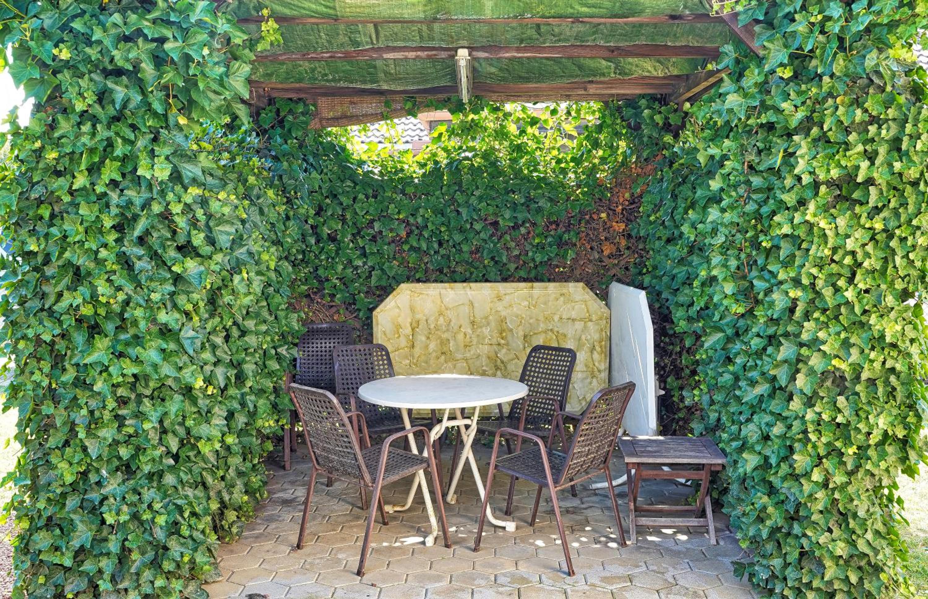 Jacuzzi, BBQ & EV plug - 5BR Villa Villi with Garden