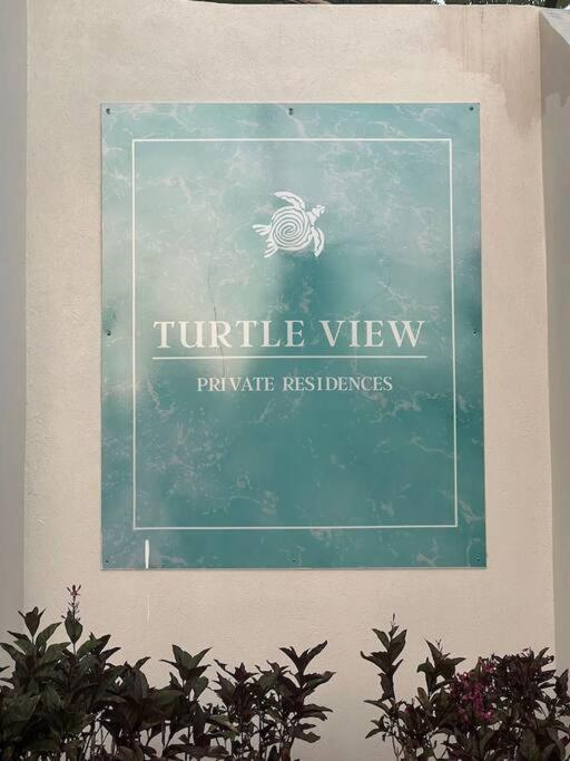 Tranquil Townhome, close to beach & dining