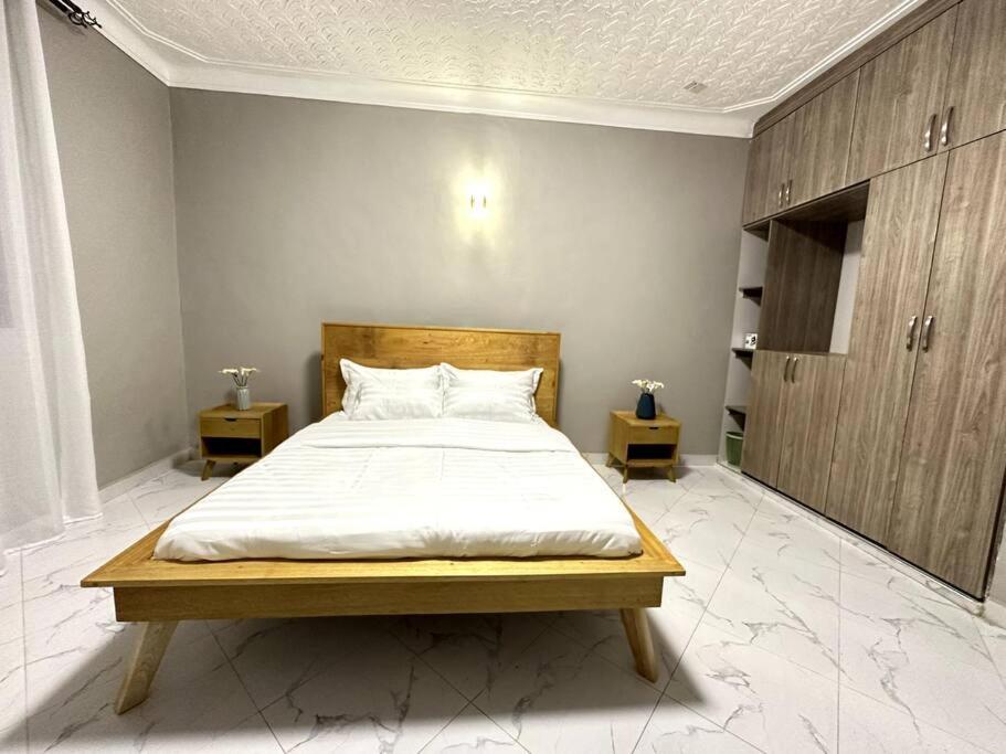 Izana Home 1 Bedroom Condo (w/TV, Wi-Fi, Workspace) view 2