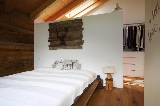 Ferienhaus Freiheit - Modernes Haus in alpenländischem Stil für Urlaub und Workation in bester Lage am Fuß der Alpen