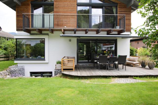 Ferienhaus Freiheit - Modernes Haus in alpenländischem Stil für Urlaub und Workation in bester Lage am Fuß der Alpen