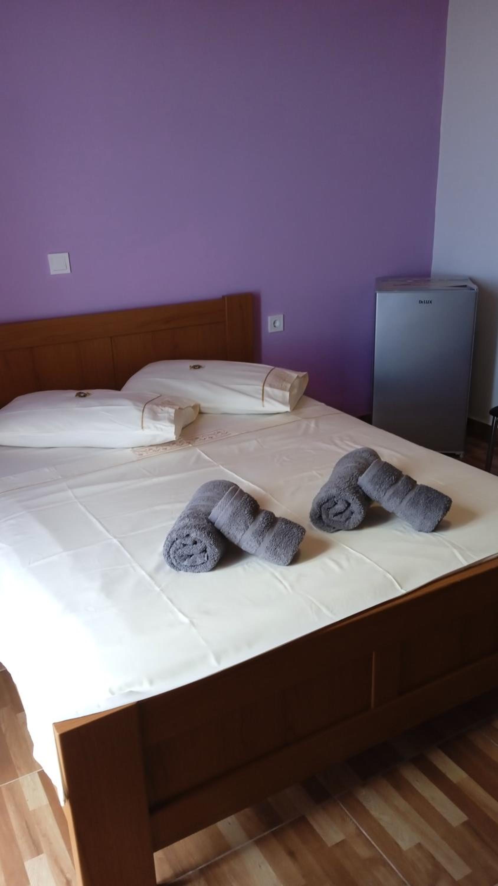 Tolis Rooms