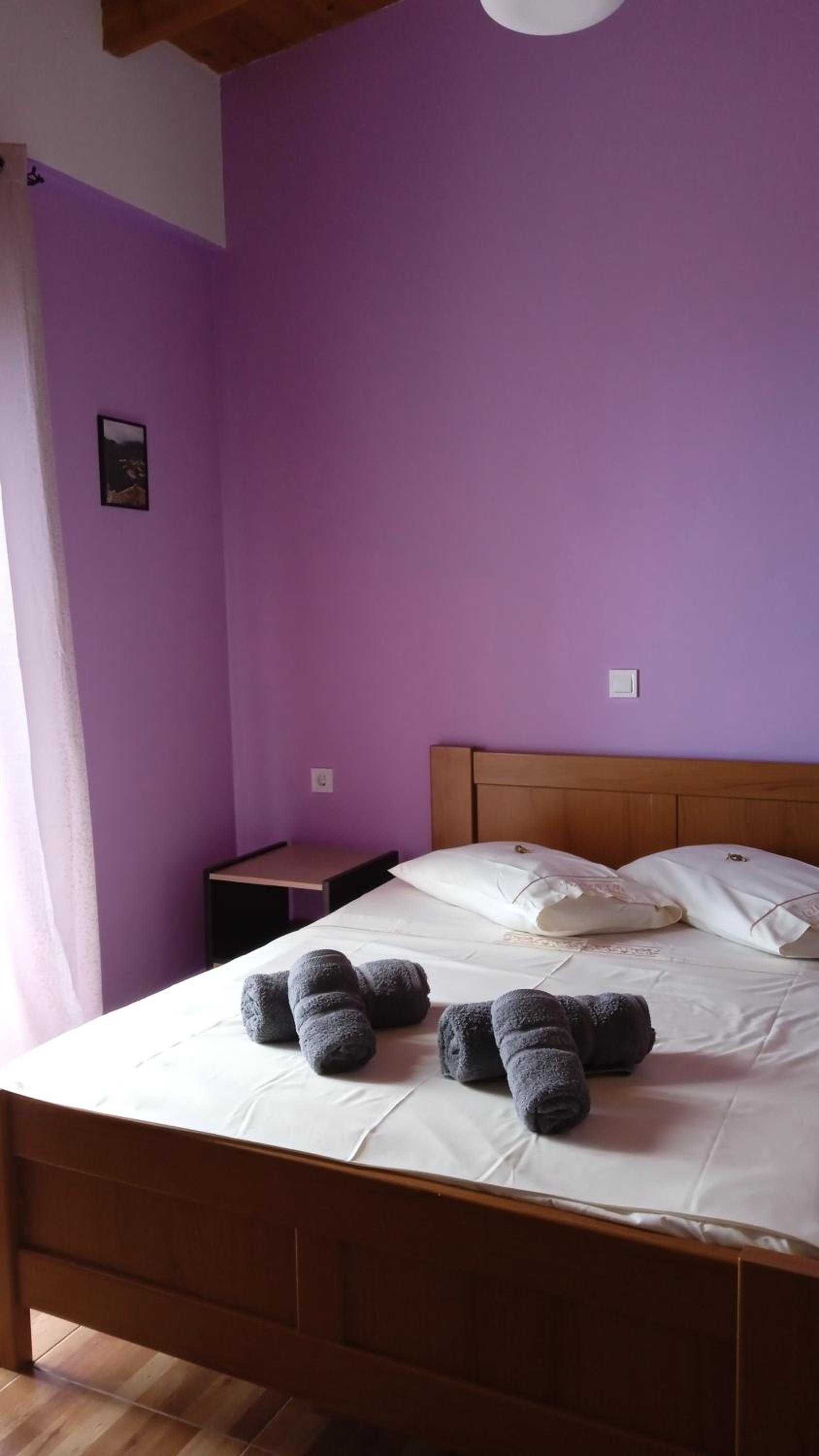 Tolis Rooms
