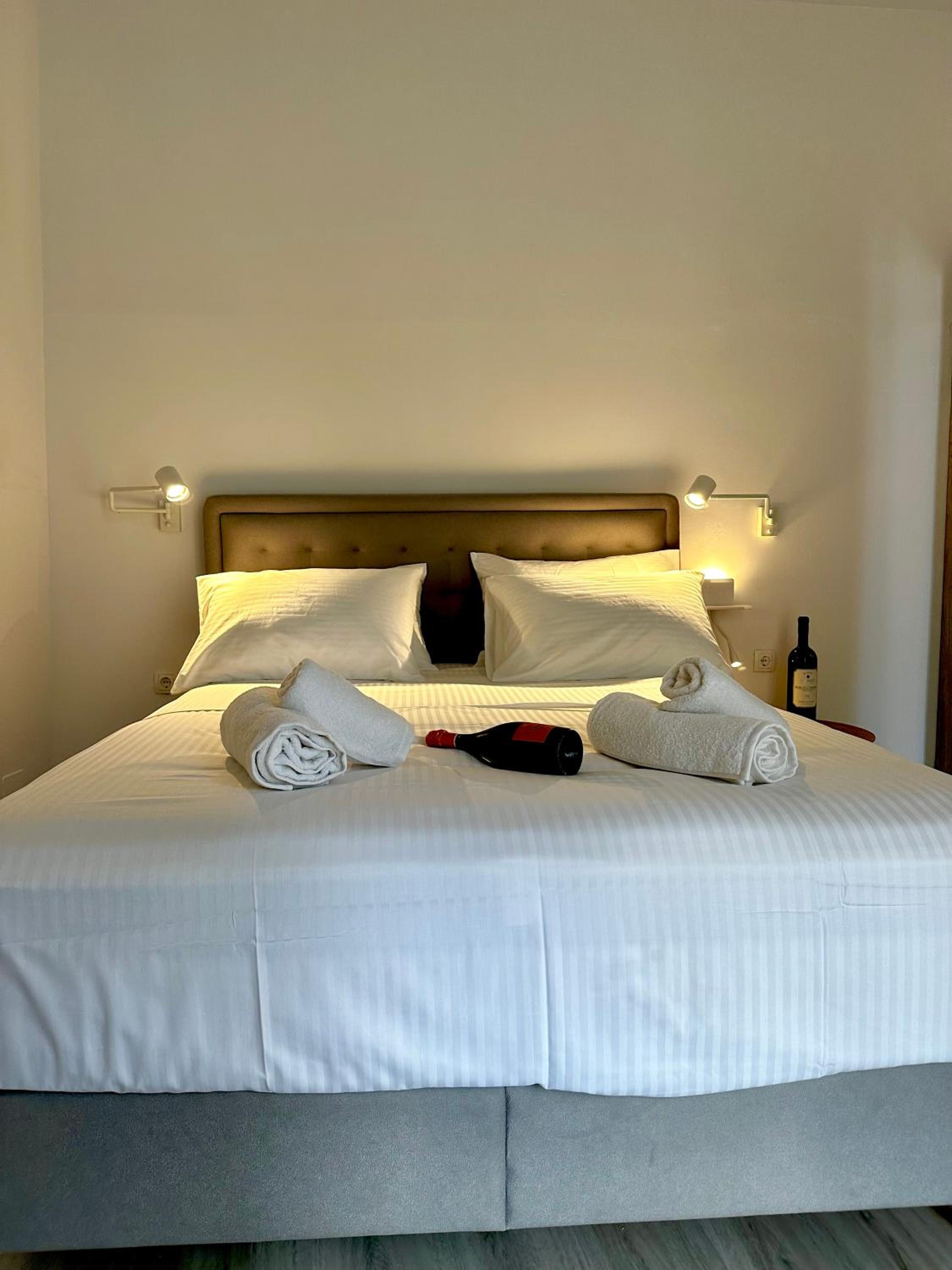 TRAVELLERS CORFU TOWN Luxury Suites, Studios & Apartments