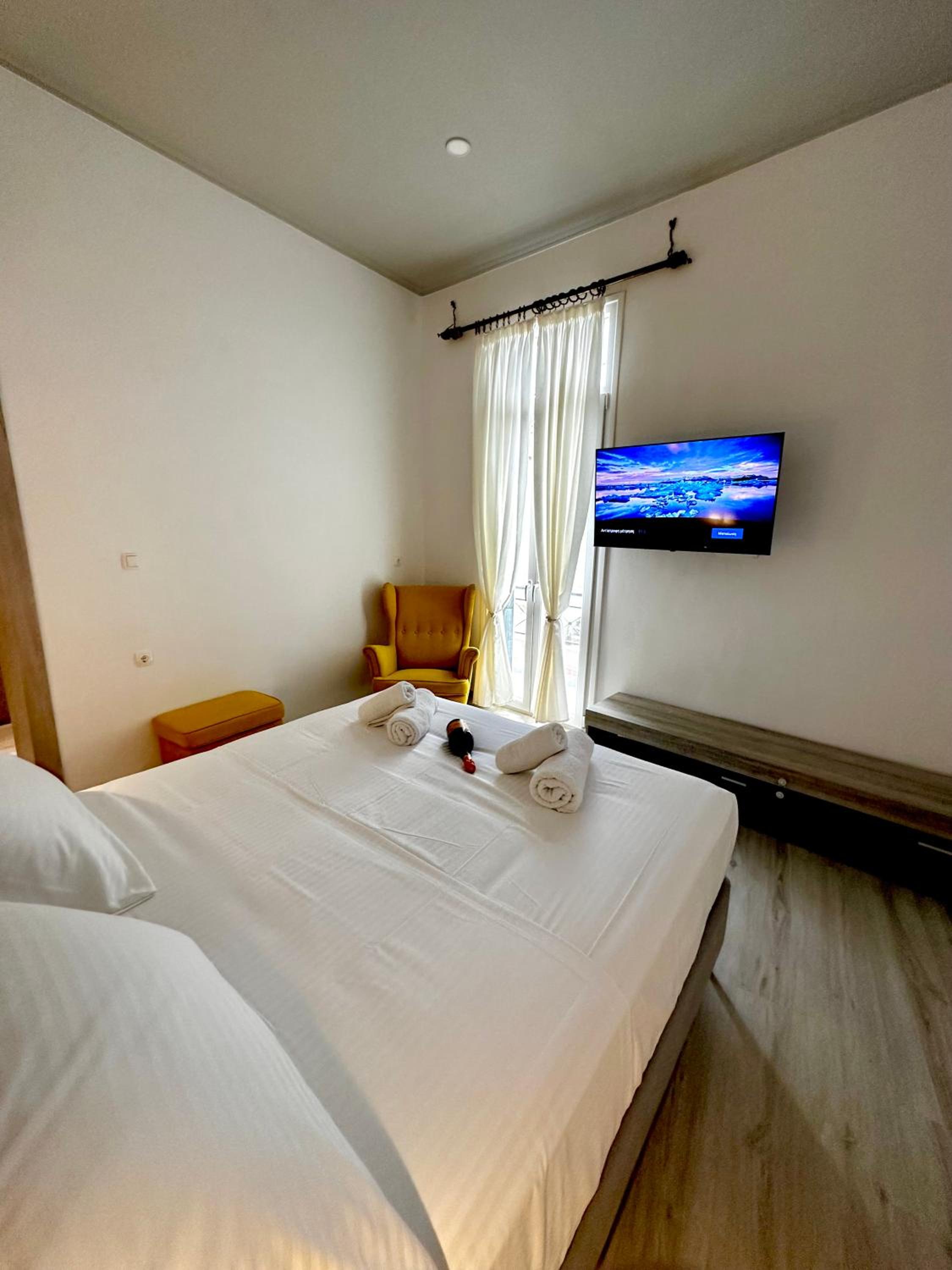 TRAVELLERS CORFU TOWN Luxury Suites, Studios & Apartments