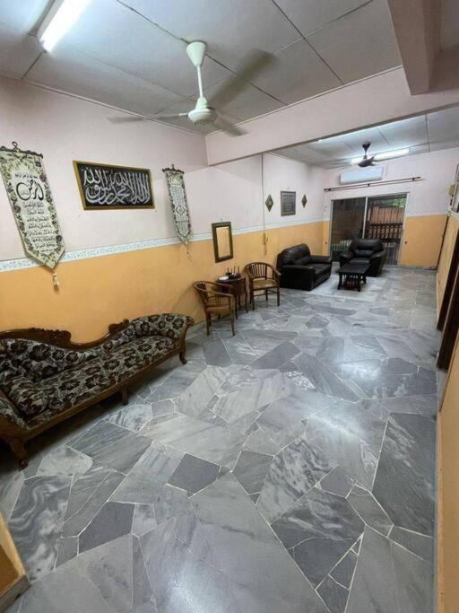 Sheikh Muhammad Homestay 3-rooms
