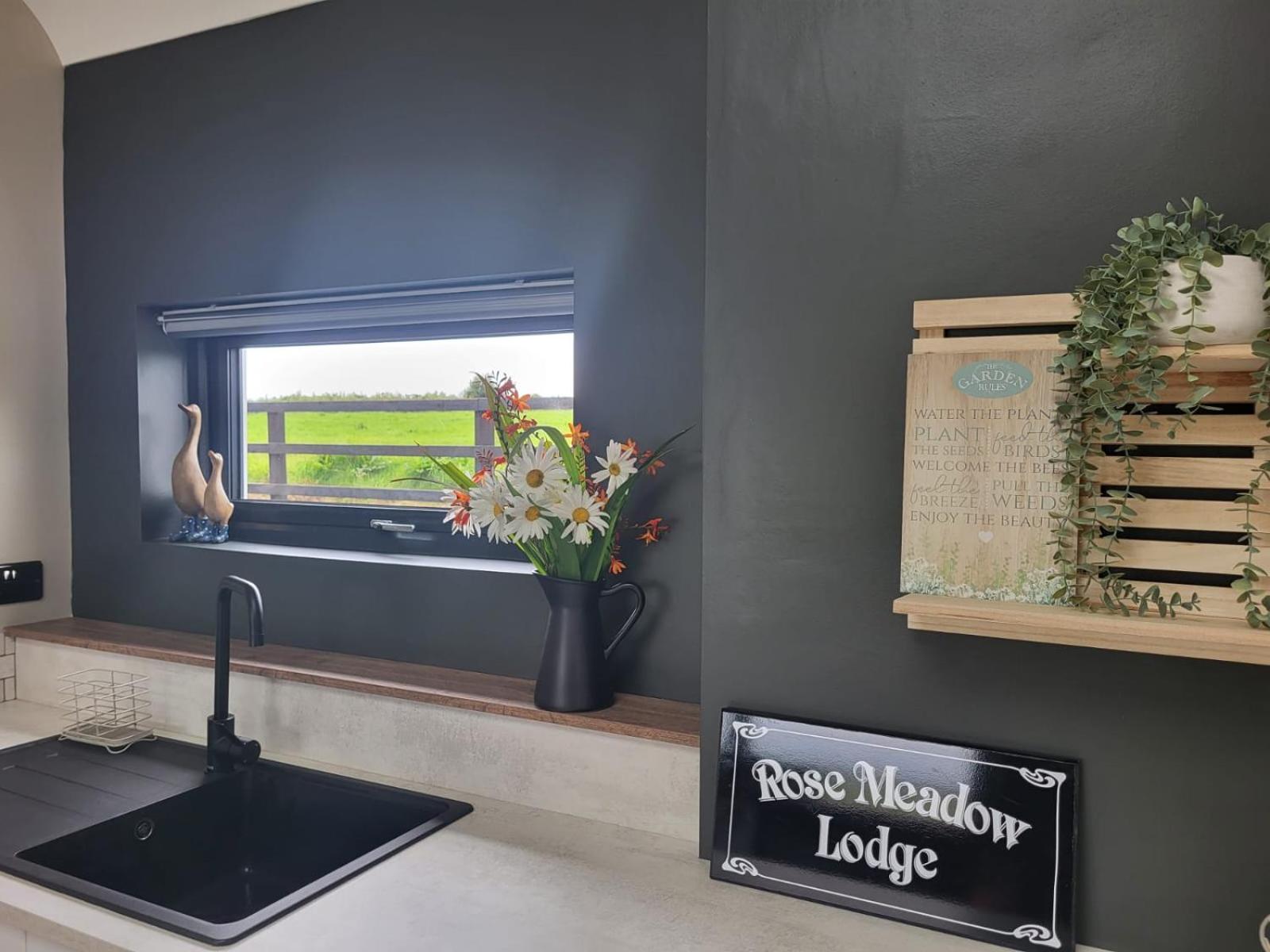 Rose Meadow Lodge view 4
