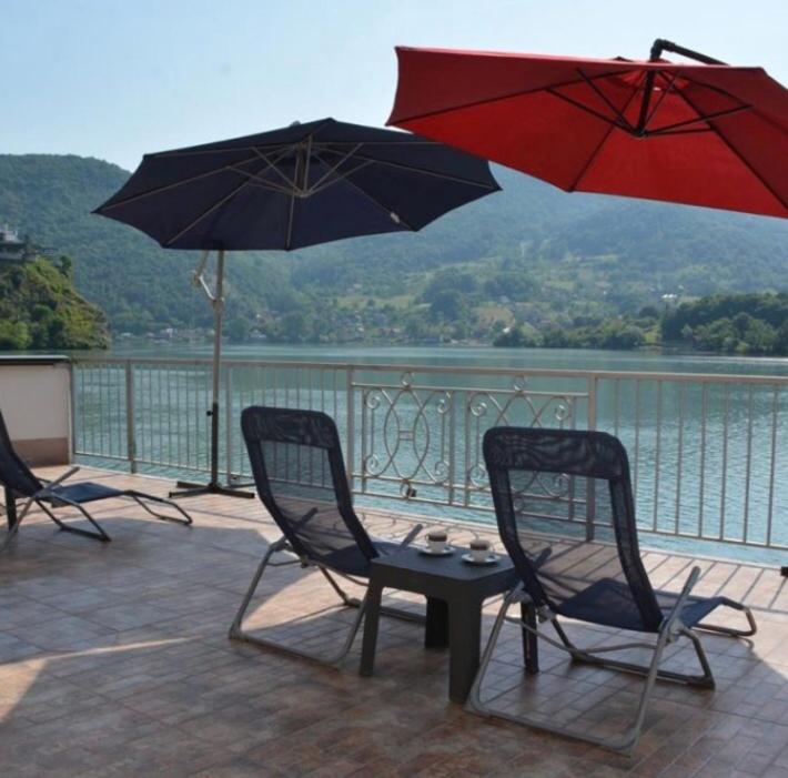 Vila Oaza - Zvorničko jezero