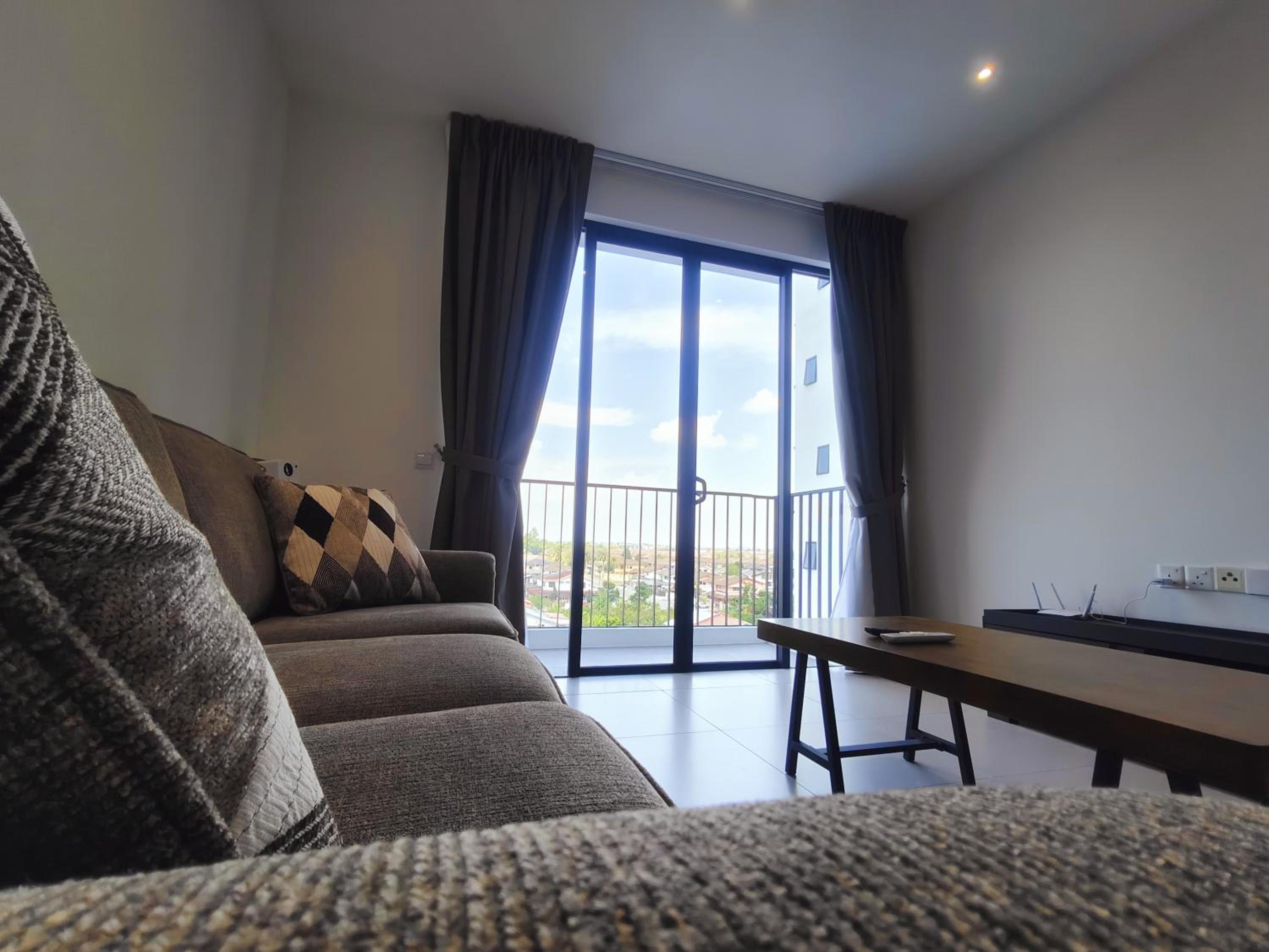 Armadale Galacity Minimalist 3 Bedrooms Entire Apartment view 4