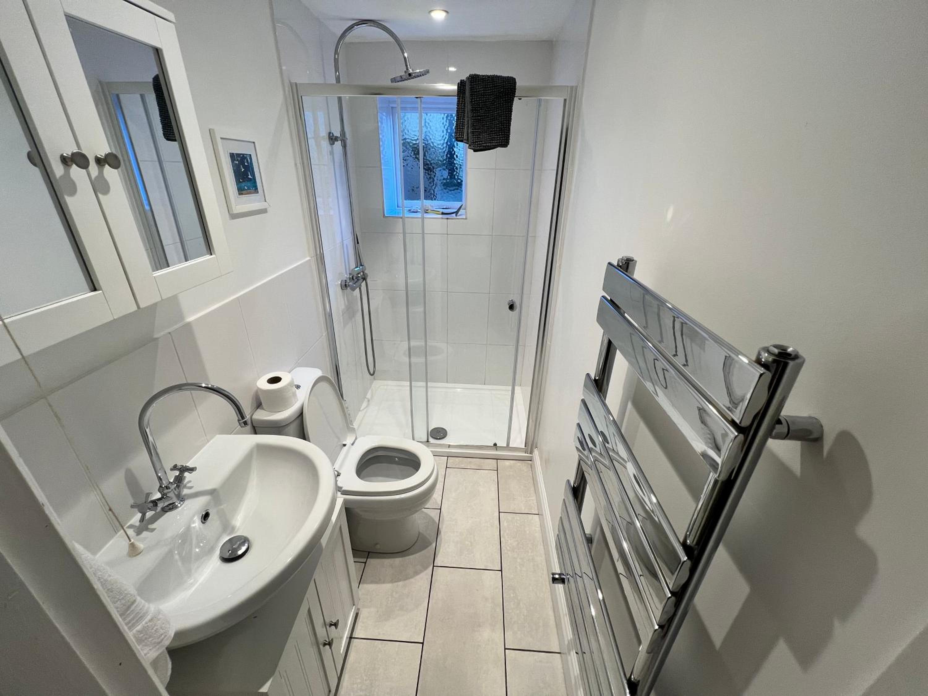 2 Bedroom Apartment ST9A, Ryde, Isle of Wight view 3