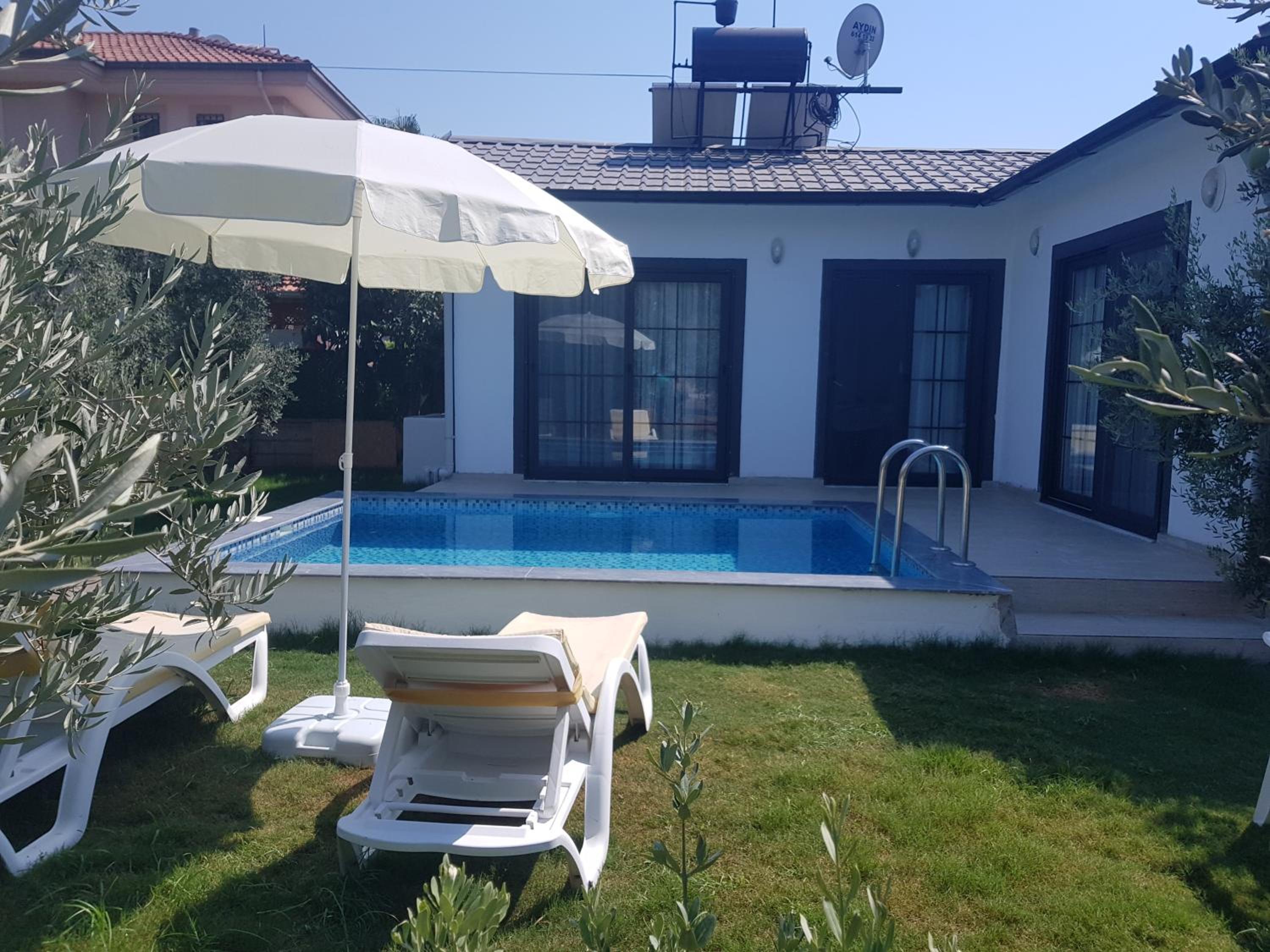 Hotel Cactus Villa - Image 1