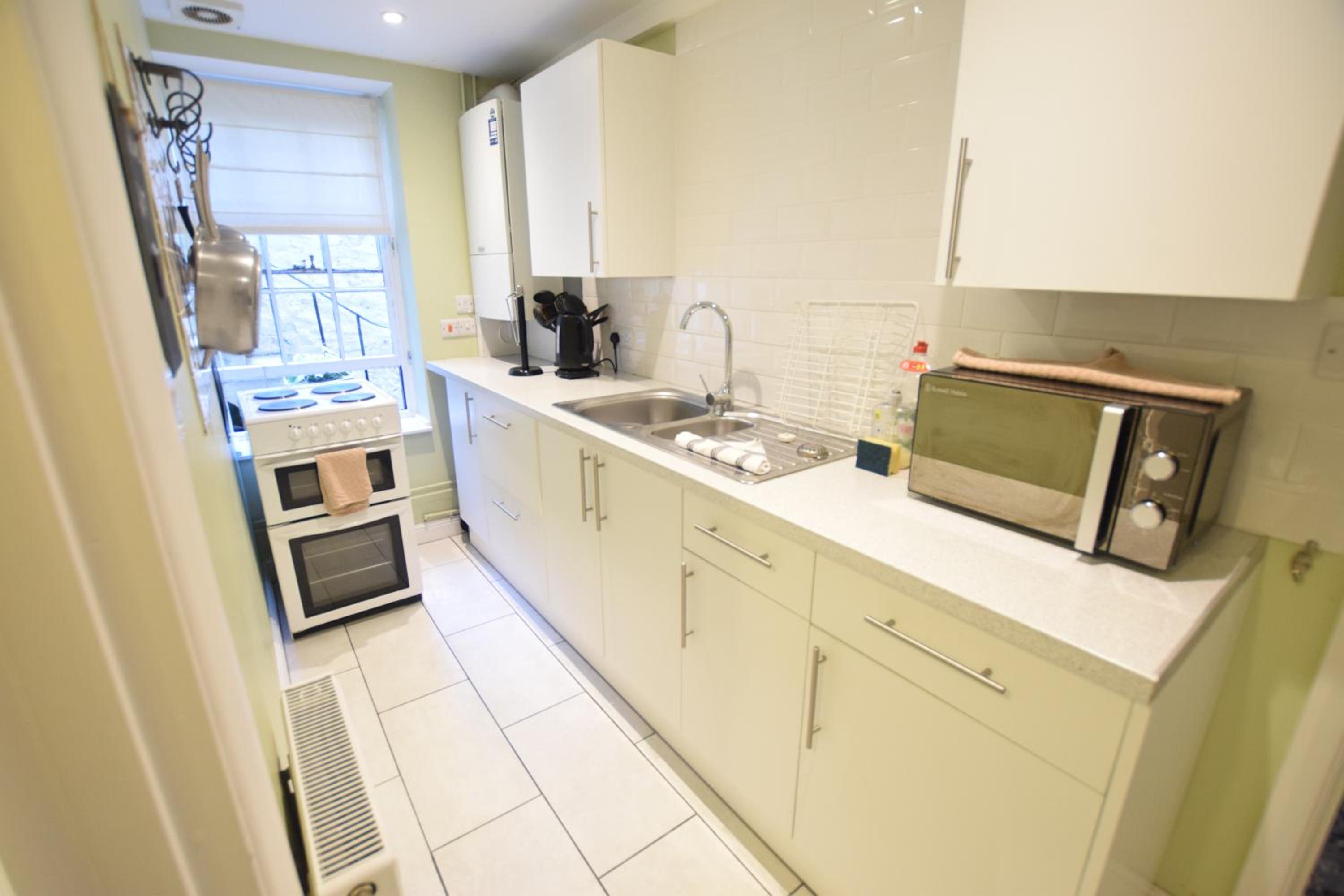 2 Bedroom Apartment ST9A, Ryde, Isle of Wight view 5