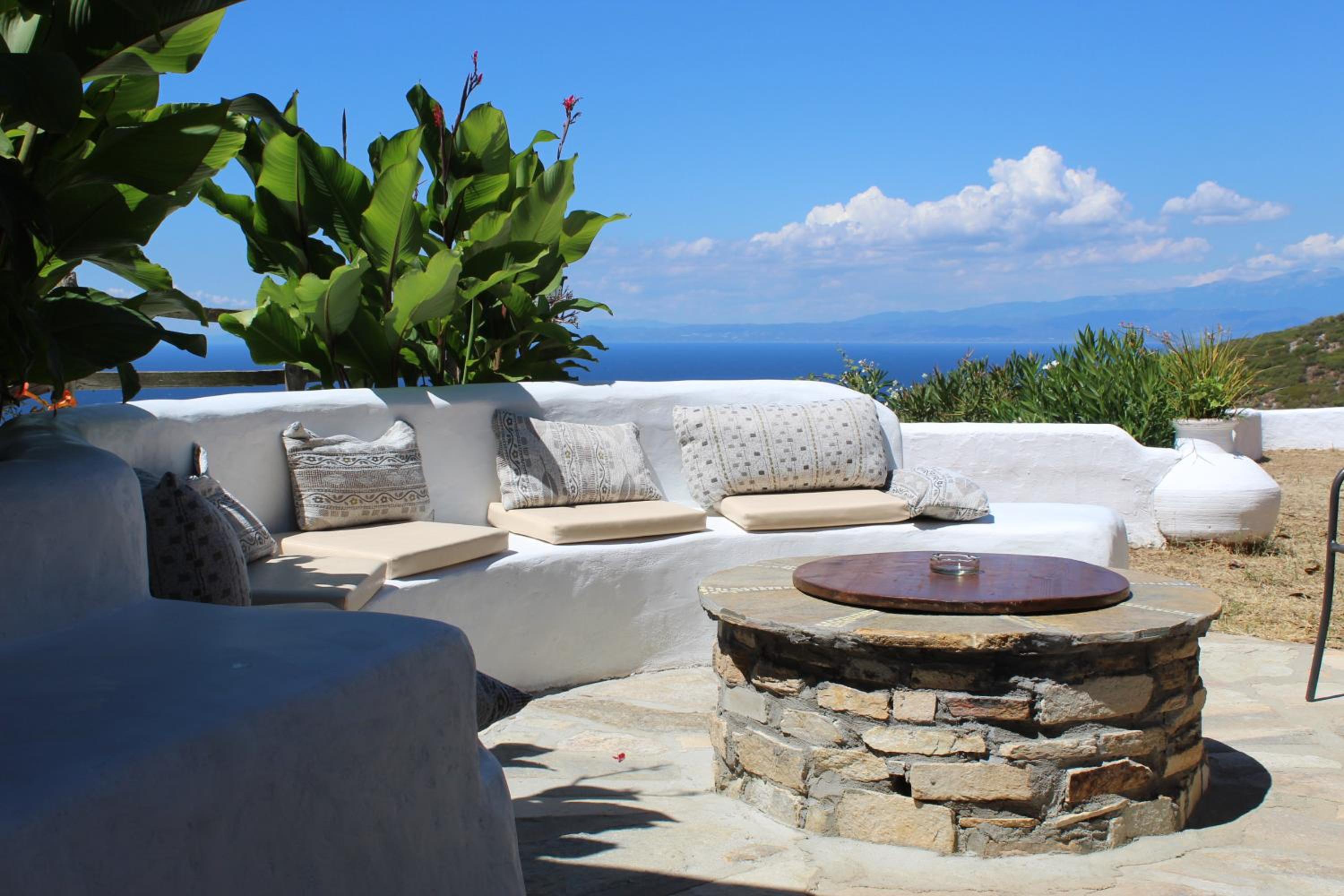 Varias Art House view 5