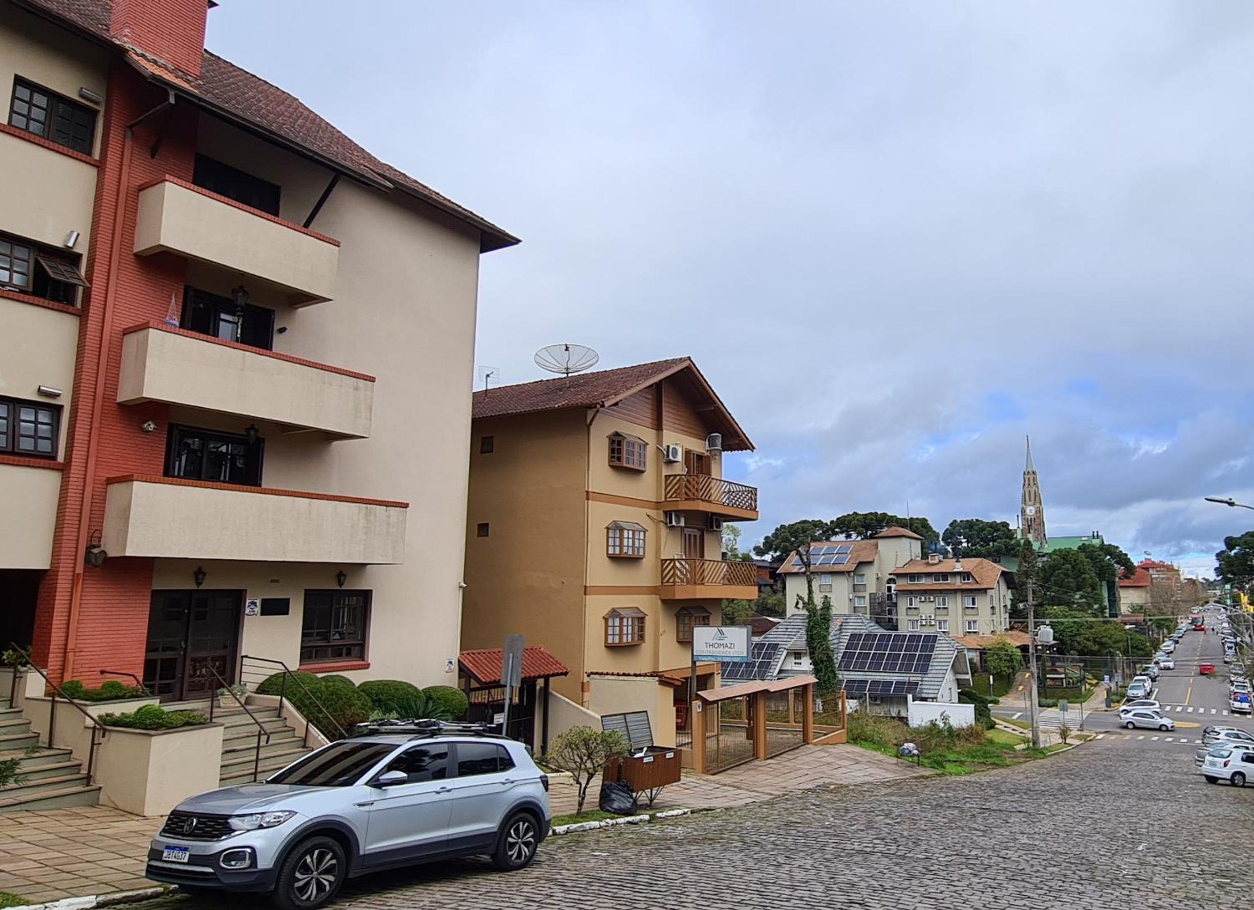 Apartamento no centro de Canela-200 m da Catedral