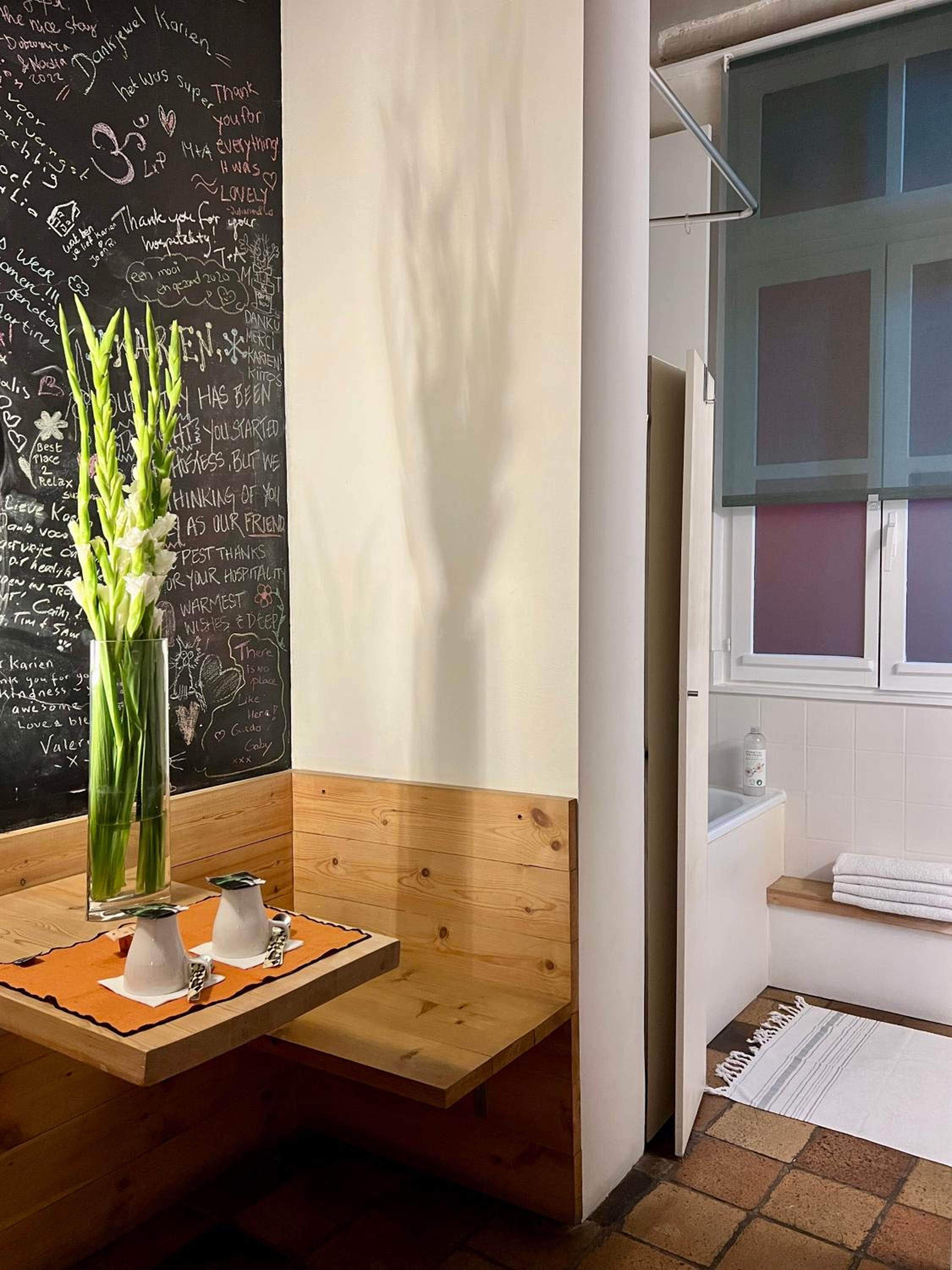 Heaven AT 11, your Deluxe Studio with personal bathroom, kitchenette & terrace