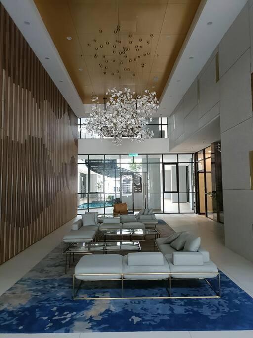 Sky Trees Bukit Indah Nflix Disney Plus Pools Balcony