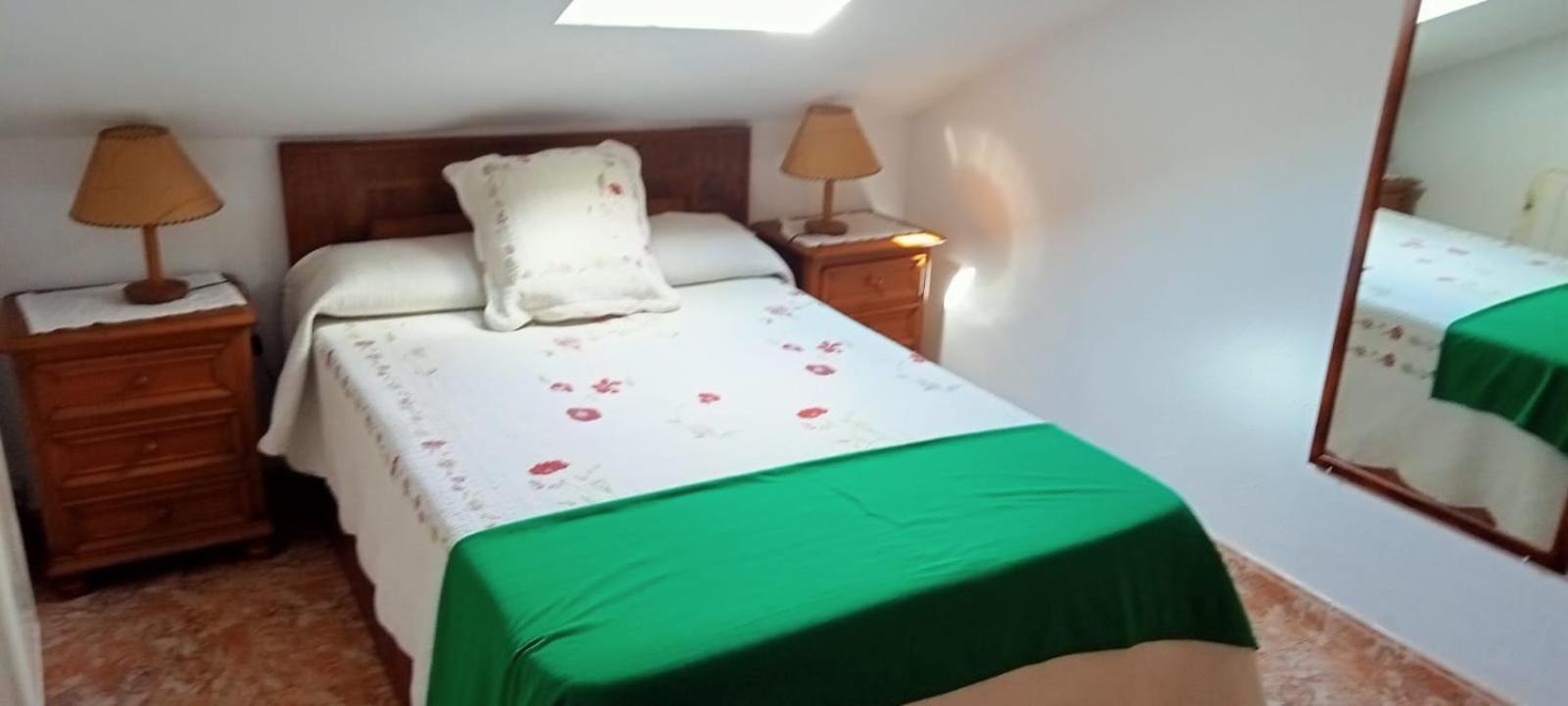 Apartamento abuhardillado en pueblo asturiano