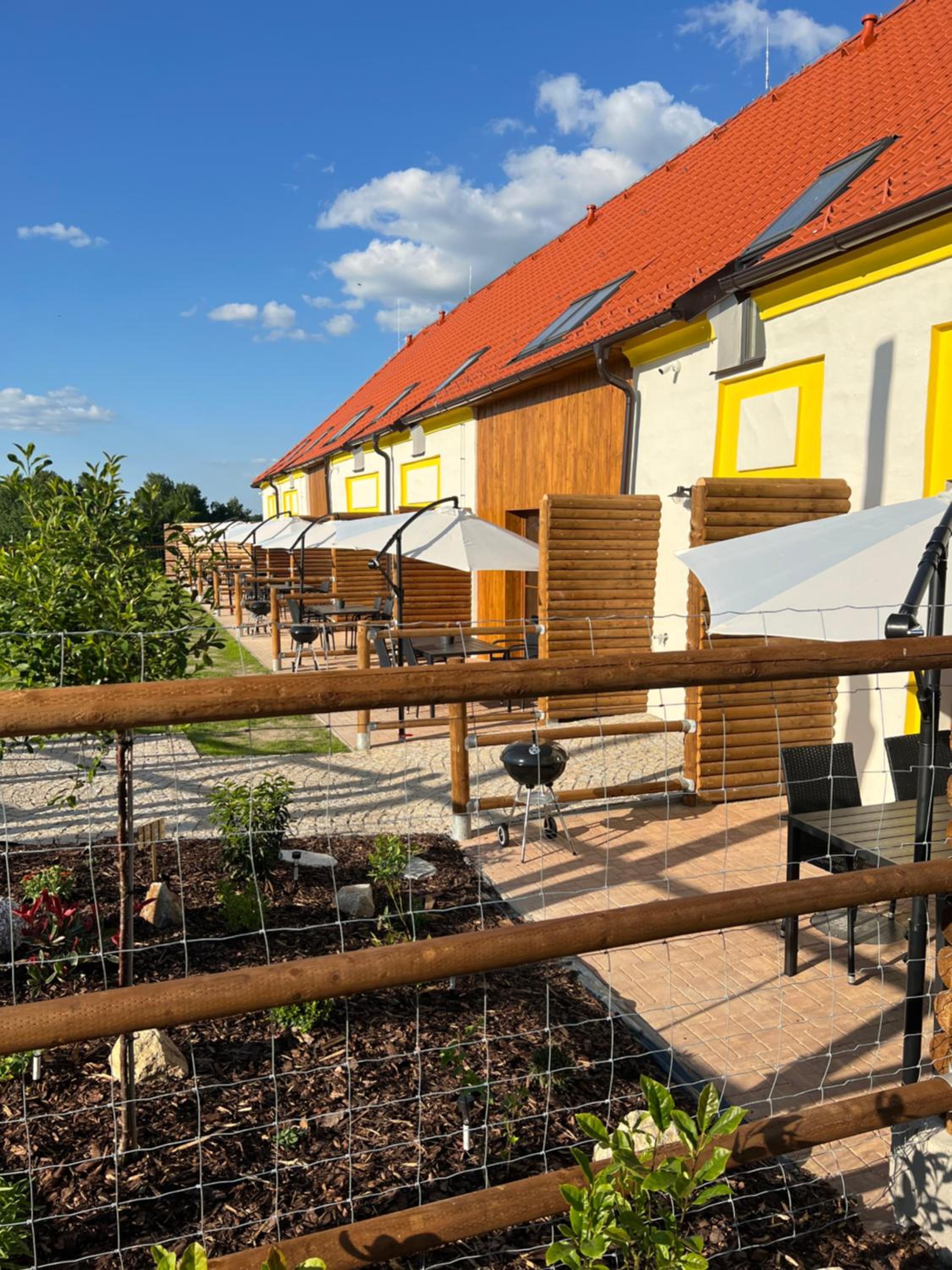 Wellness zoo apartmány Lhota