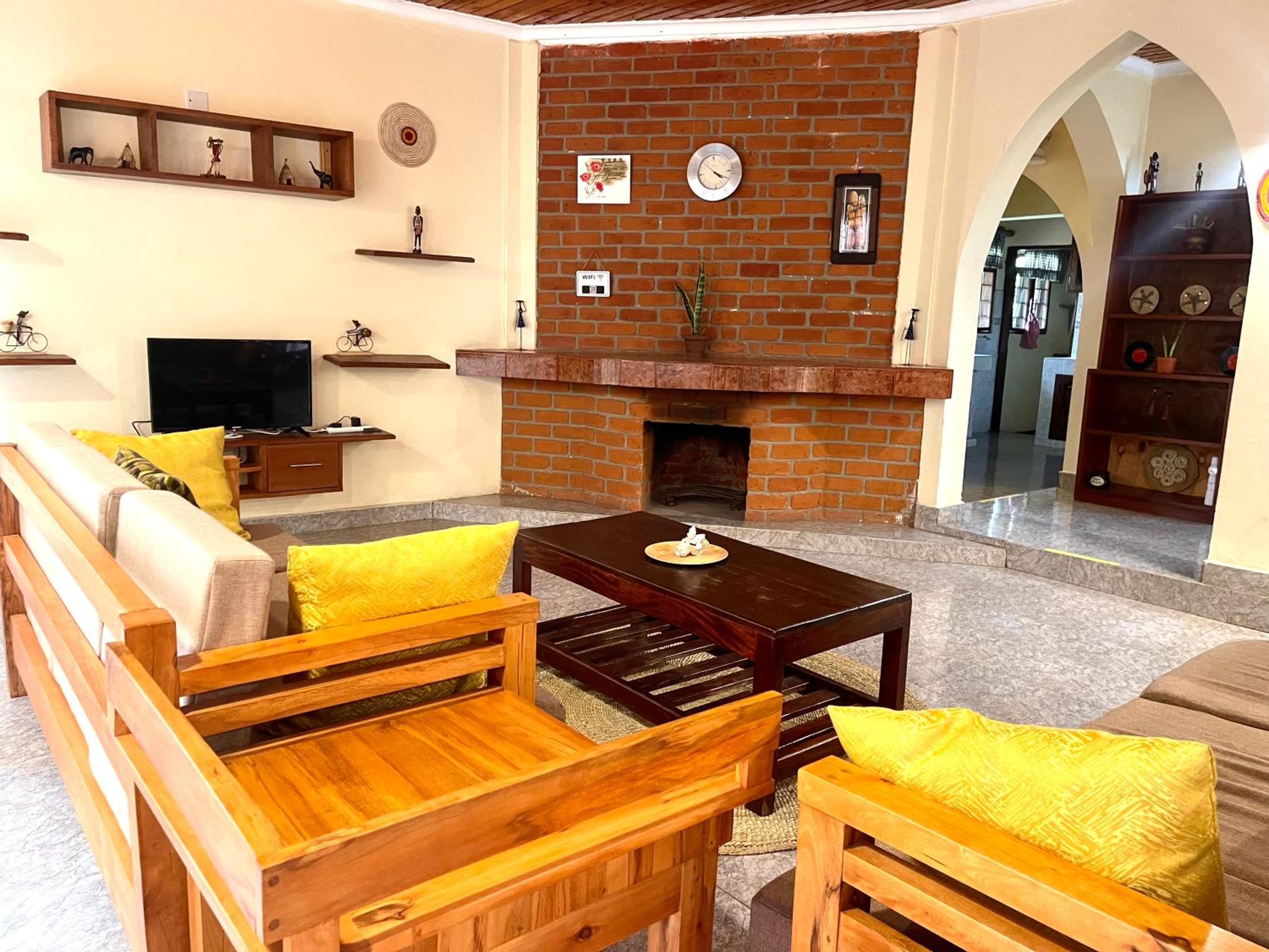 Toiwo Residence 4BR Home in Ilboru, Arusha view 3