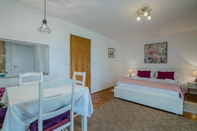 Apartmani Nada