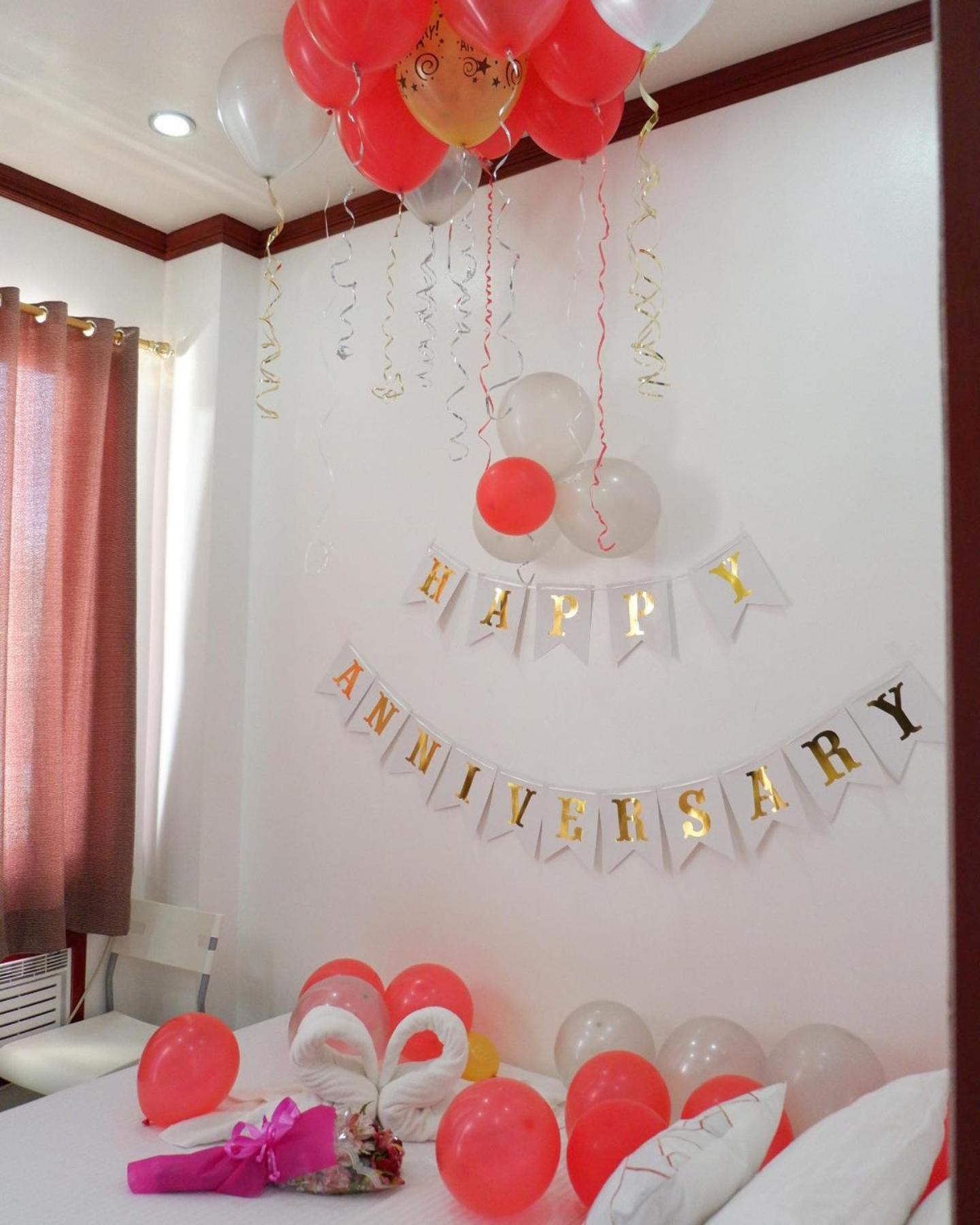 Endless Summer Hotel Baler