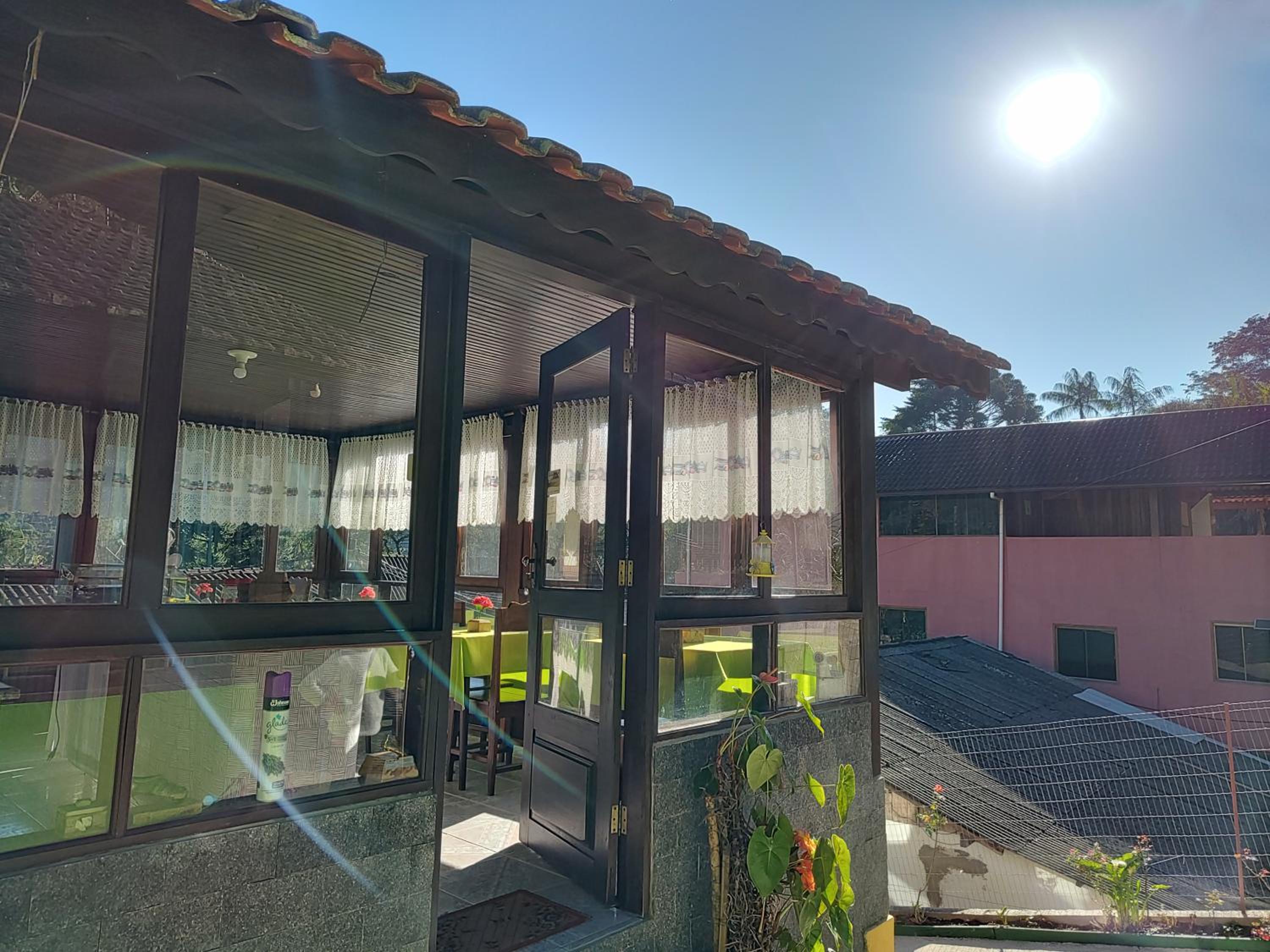 Pousada Solar das Flores Maringá RJ Visconde de Mauá