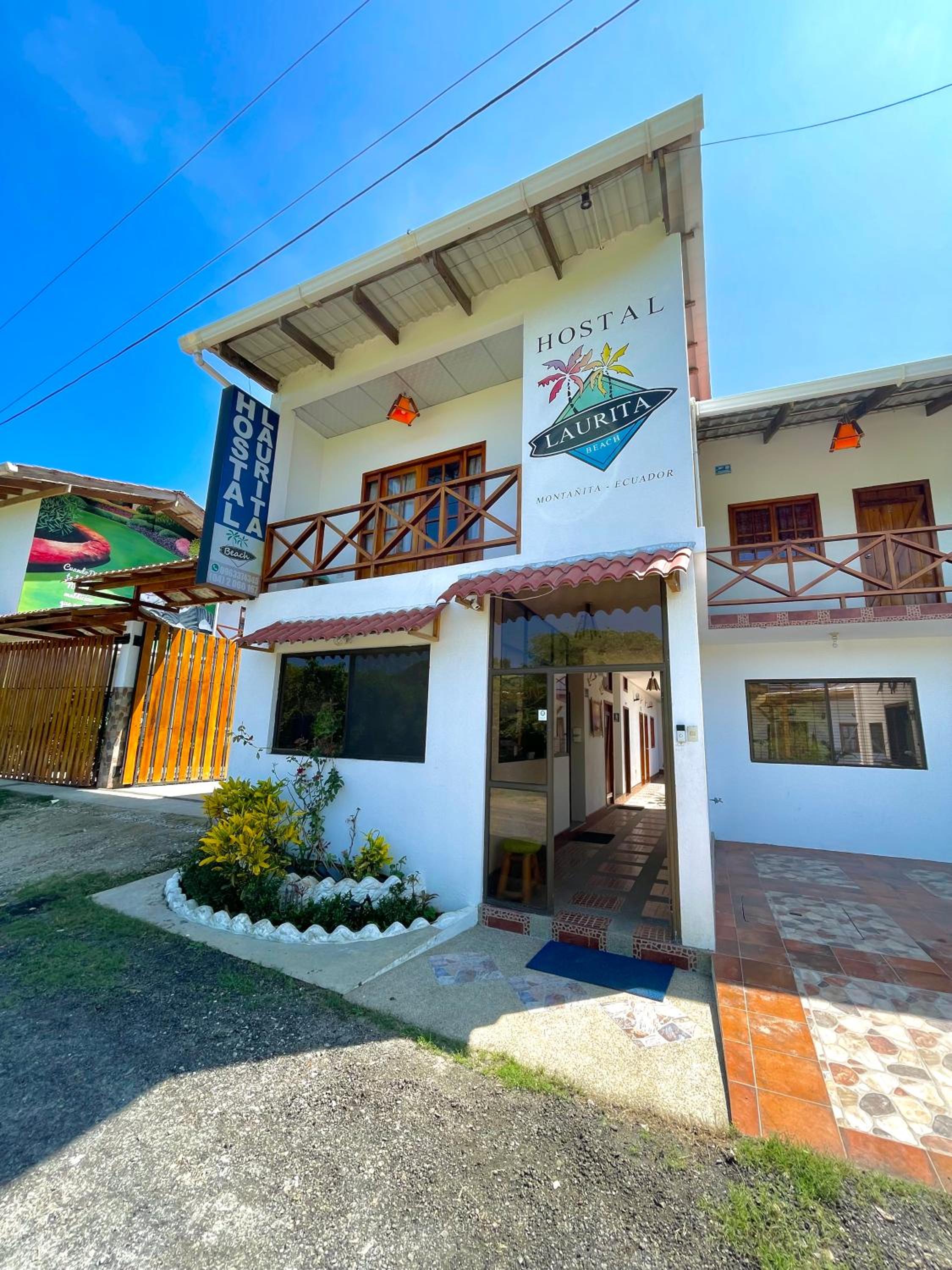 Hostal Laurita Beach view 3