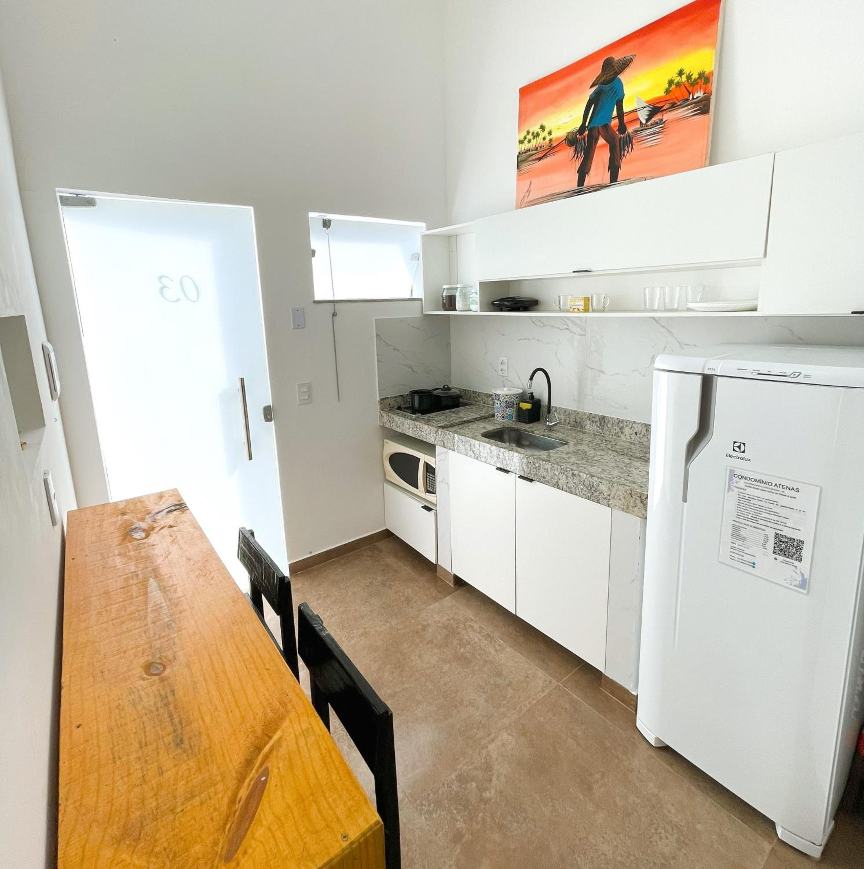 Atenas - Lofts com Cozinha - Próximo Aeroporto e Rodoviária