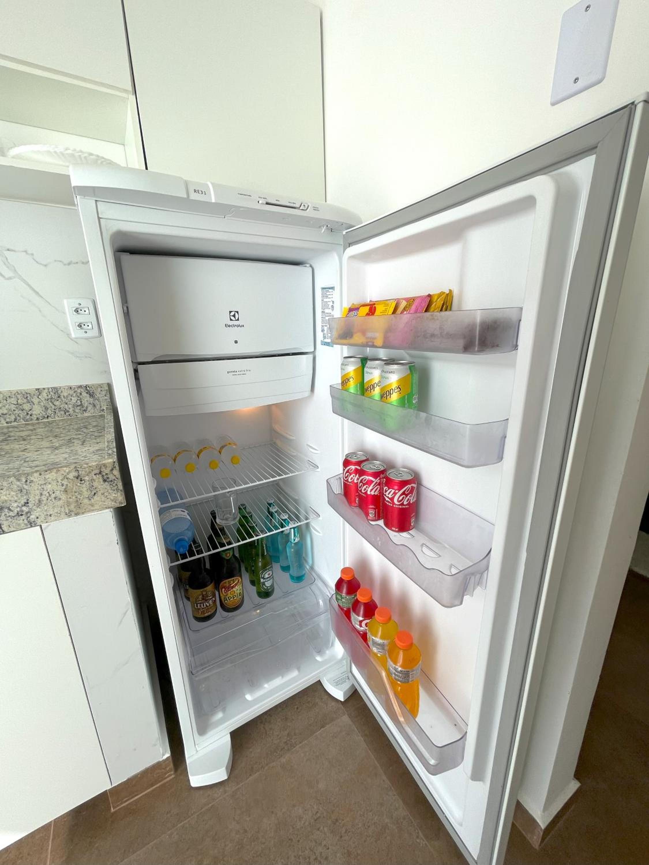 Atenas - Lofts com Cozinha - Próximo Aeroporto e Rodoviária