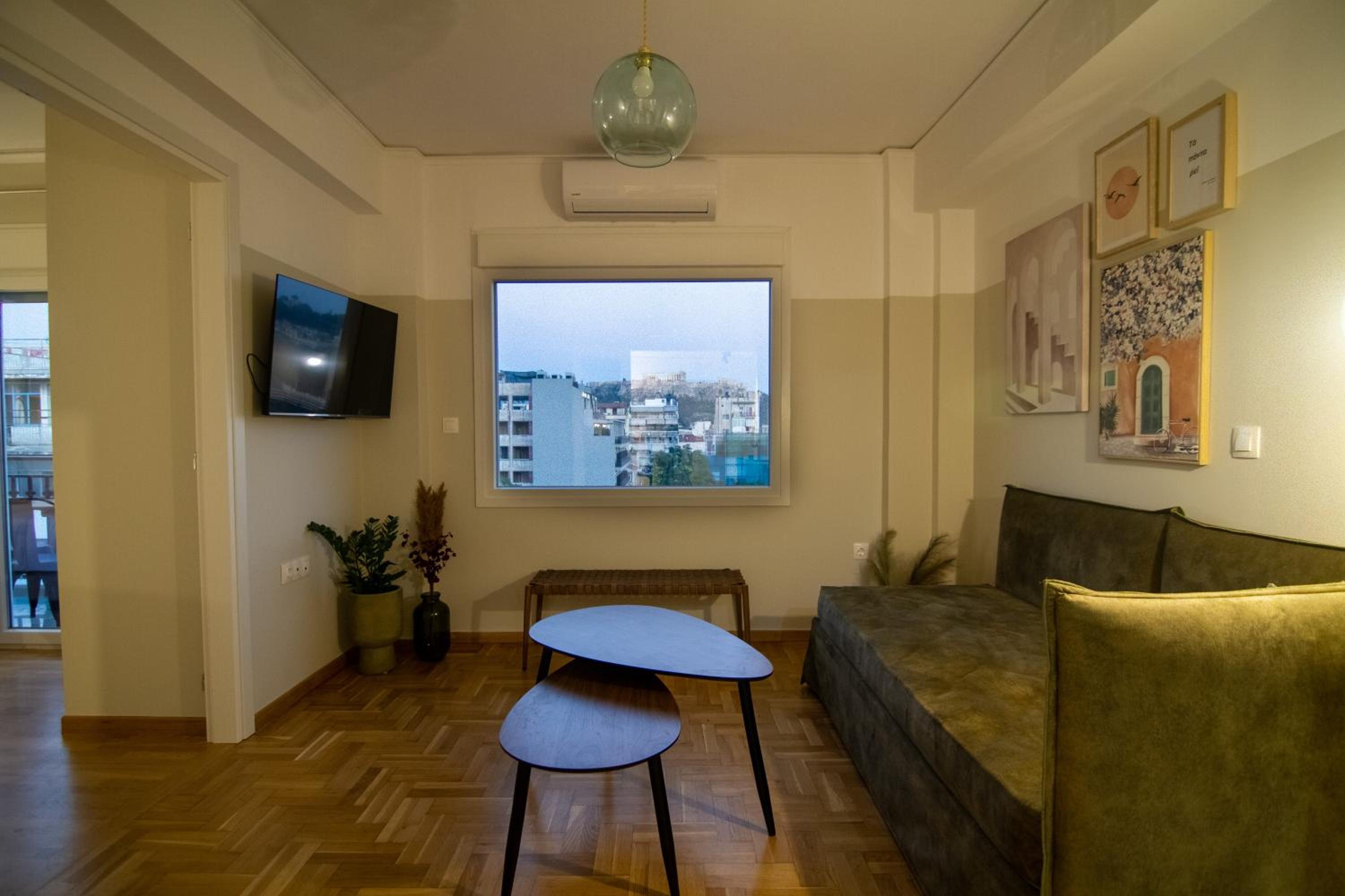 Stunning Acropolis View - 500m Metro - At Historical Center