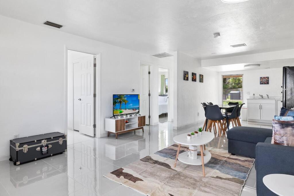 Best location in Cape Coral! view 3