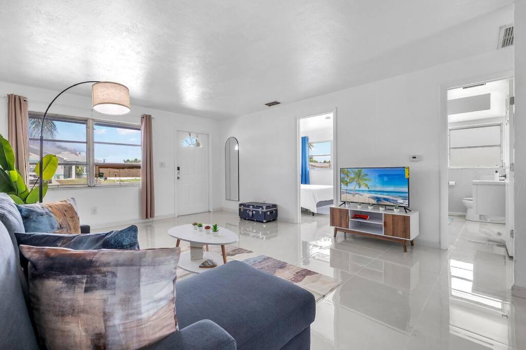 Best location in Cape Coral! view 4